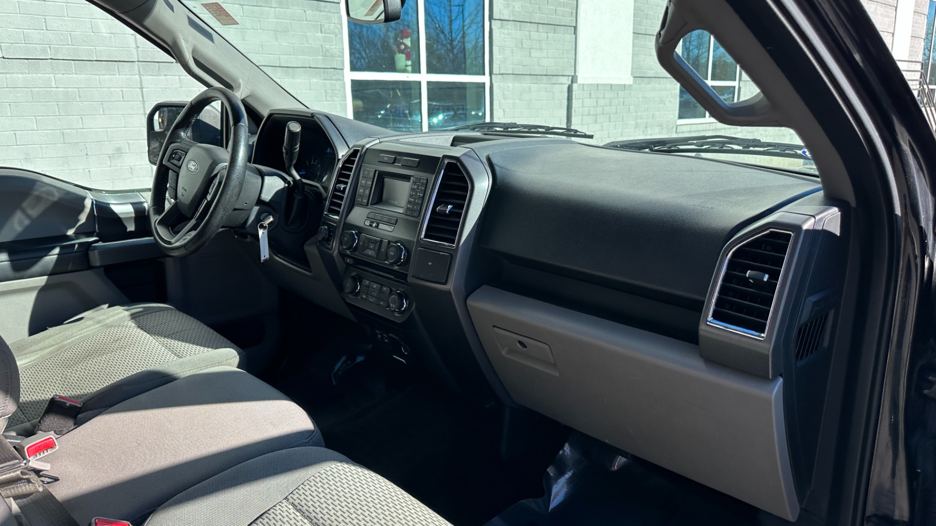Used 2015 Ford F-150 XLT ECO BOOST // APPEARANCE PKG // TOW PKG for sale Sold at Formula Imports in Charlotte NC 28227 29
