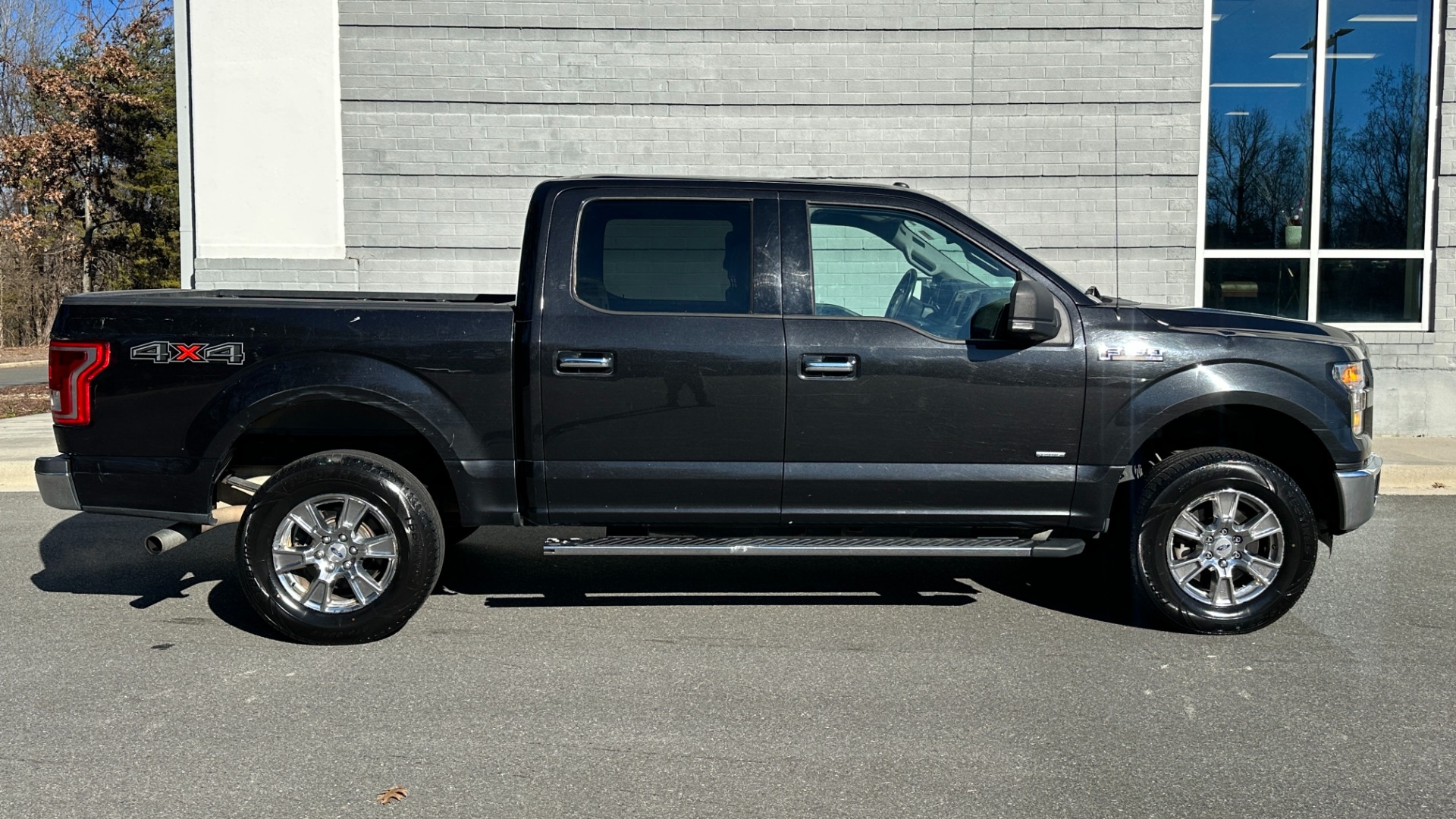 Used 2015 Ford F-150 XLT ECO BOOST // APPEARANCE PKG // TOW PKG for sale Sold at Formula Imports in Charlotte NC 28227 3
