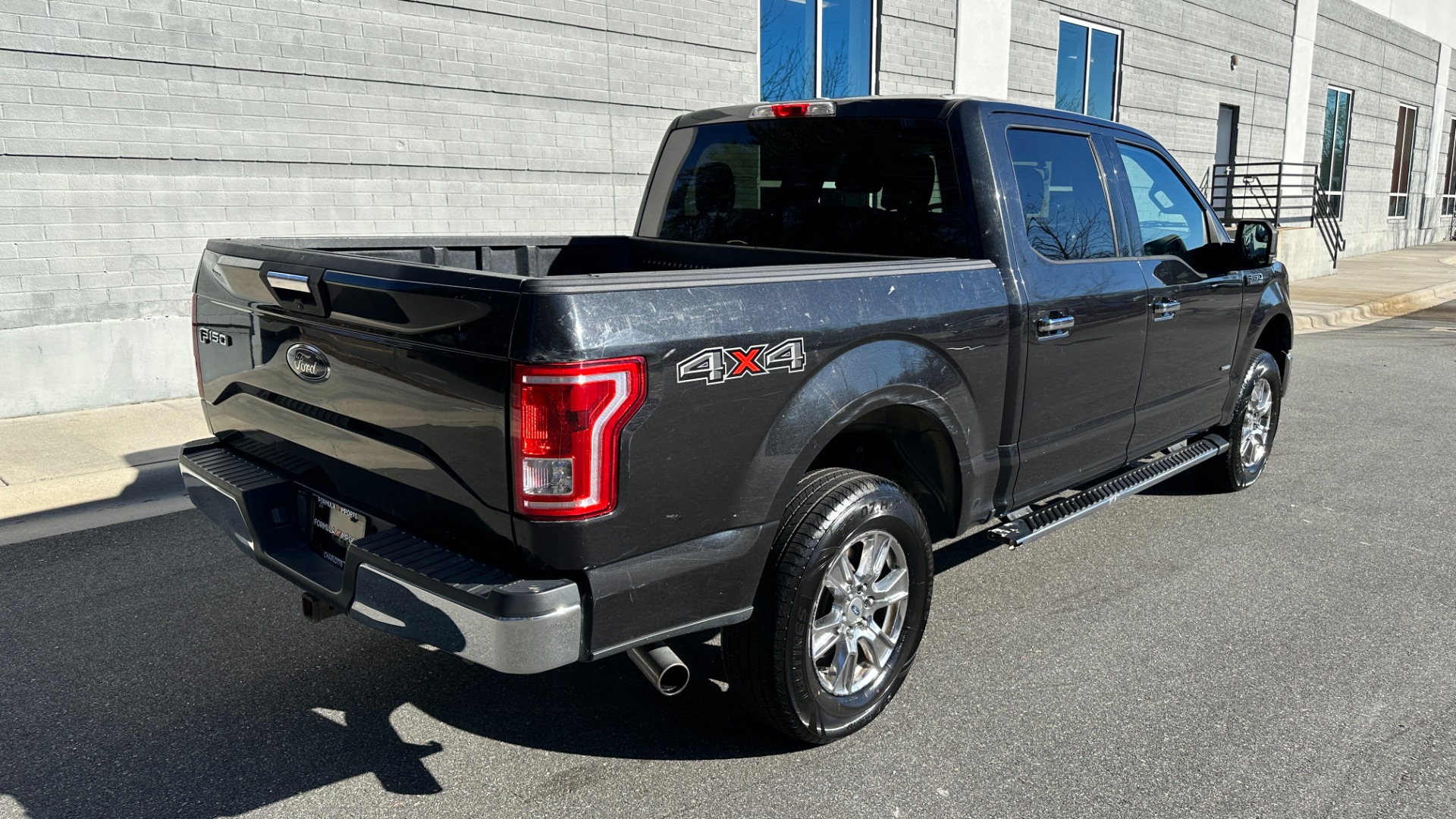 Used 2015 Ford F-150 XLT ECO BOOST // APPEARANCE PKG // TOW PKG for sale Sold at Formula Imports in Charlotte NC 28227 4