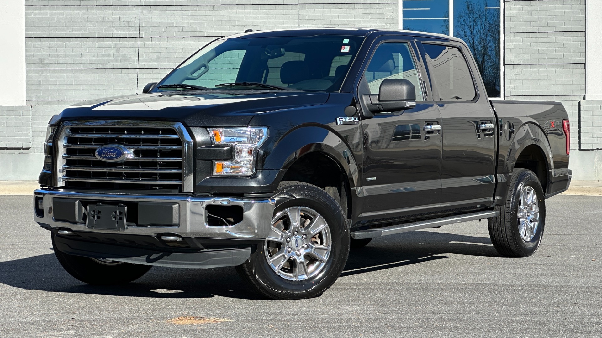 Used 2015 Ford F-150 XLT ECO BOOST // APPEARANCE PKG // TOW PKG for sale Sold at Formula Imports in Charlotte NC 28227 1