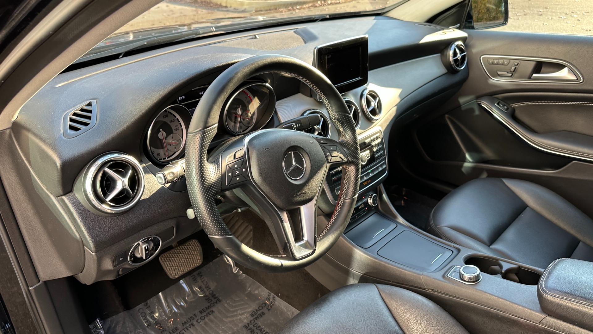 Used 2015 Mercedes-Benz GLA-Class GLA 250 / PREMIUM PACKAGE / SPORT PACKAGE / PANORAMIC ROOF for sale Sold at Formula Imports in Charlotte NC 28227 11