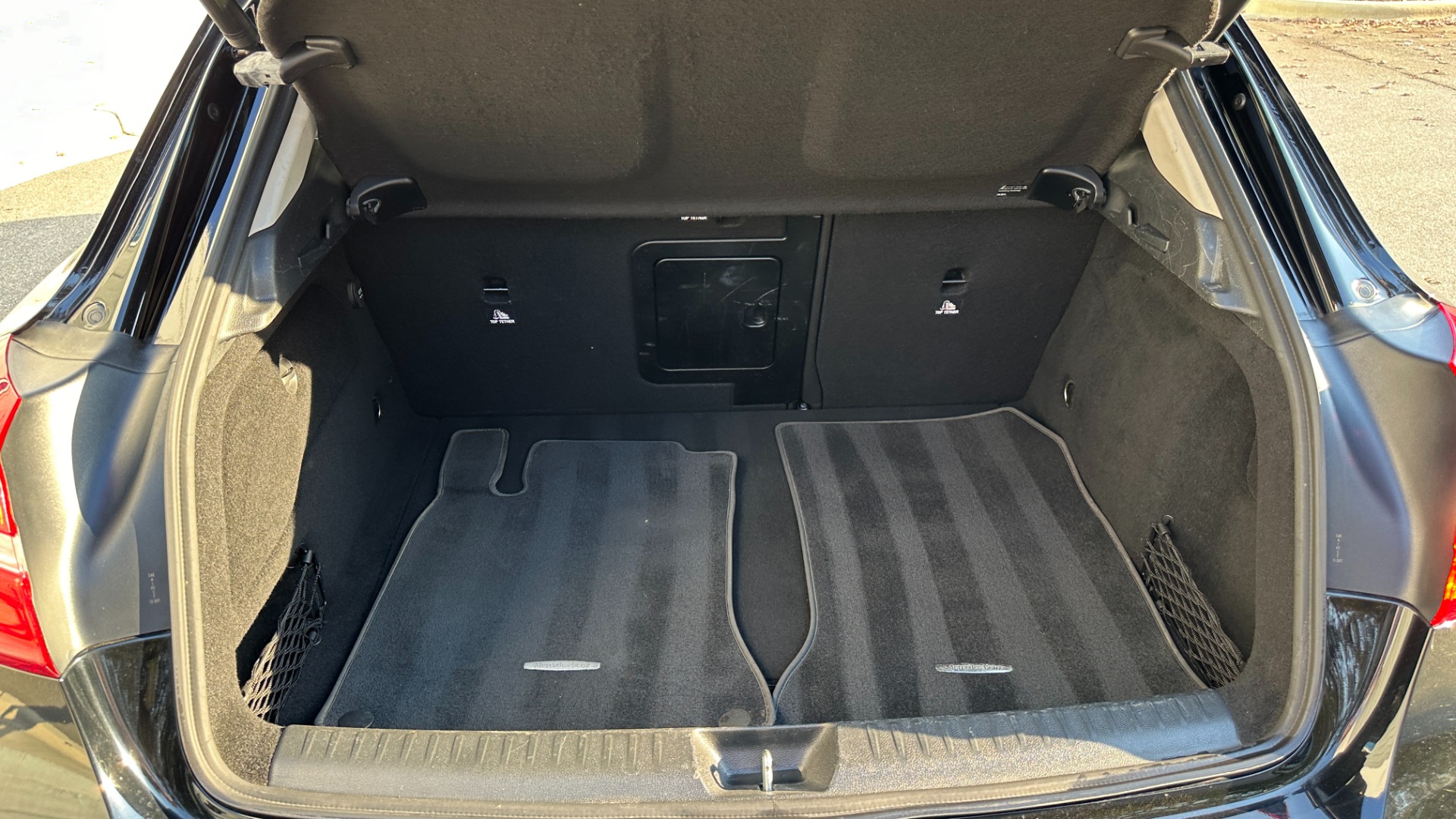 Used 2015 Mercedes-Benz GLA-Class GLA 250 / PREMIUM PACKAGE / SPORT PACKAGE / PANORAMIC ROOF for sale $15,995 at Formula Imports in Charlotte NC 28227 35
