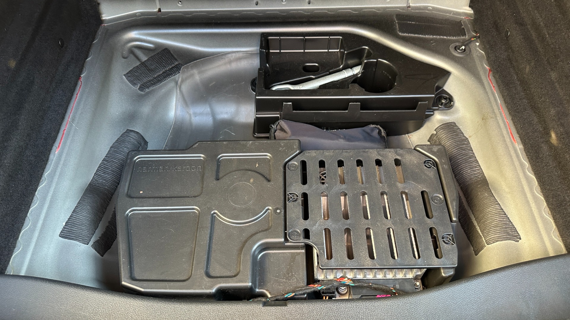Used 2015 Mercedes-Benz GLA-Class GLA 250 / PREMIUM PACKAGE / SPORT PACKAGE / PANORAMIC ROOF for sale $15,995 at Formula Imports in Charlotte NC 28227 36
