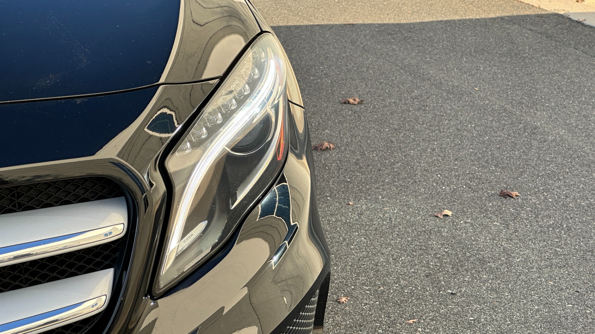 Used 2015 Mercedes-Benz GLA-Class GLA 250 / PREMIUM PACKAGE / SPORT PACKAGE / PANORAMIC ROOF for sale $15,995 at Formula Imports in Charlotte NC 28227 39