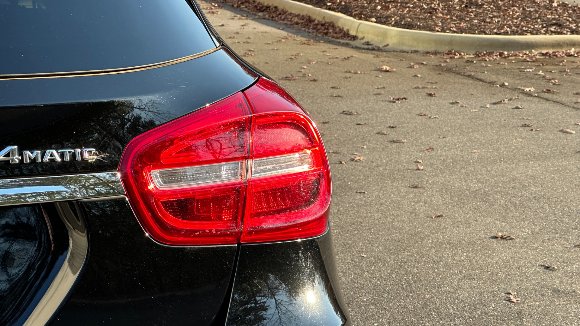 Used 2015 Mercedes-Benz GLA-Class GLA 250 / PREMIUM PACKAGE / SPORT PACKAGE / PANORAMIC ROOF for sale $15,995 at Formula Imports in Charlotte NC 28227 41