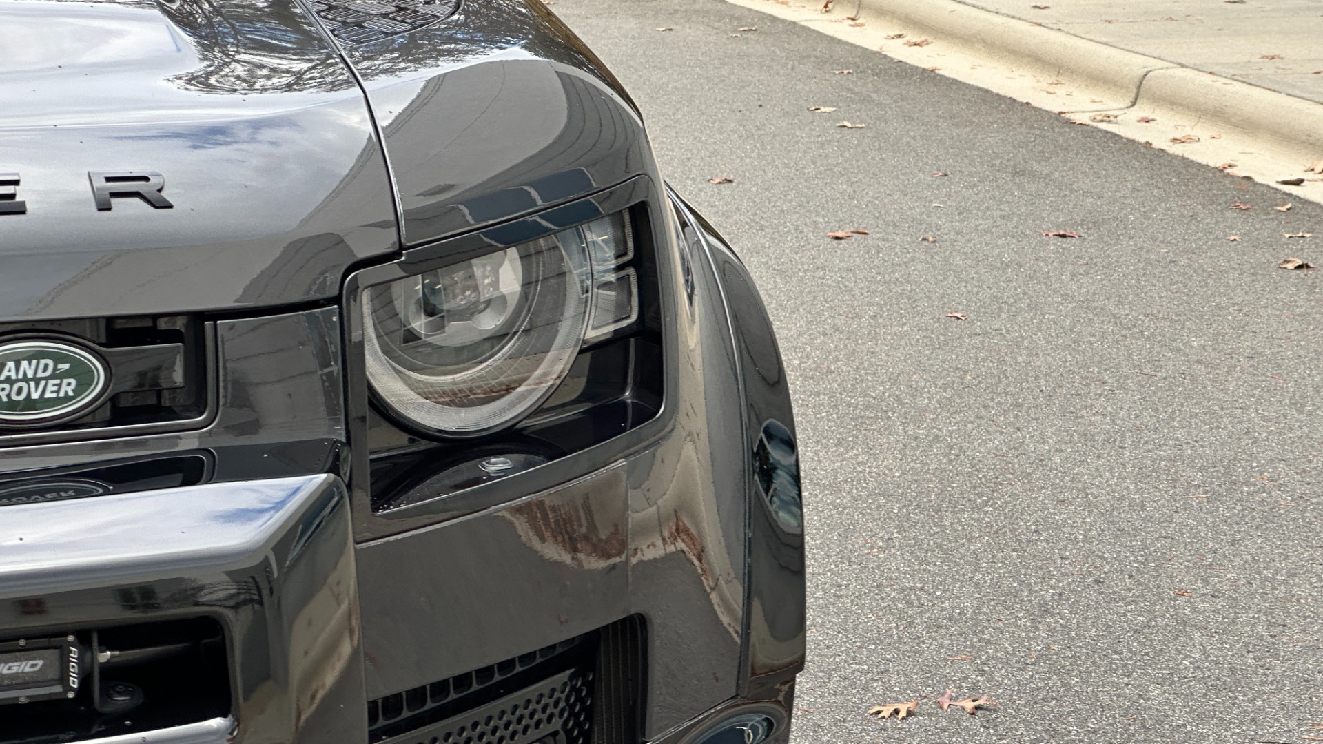 Used 2023 Land Rover Defender V8 20' WHEELS// BLK EXT PACK// LED LIGHT BAR for sale $105,999 at Formula Imports in Charlotte NC 28227 50