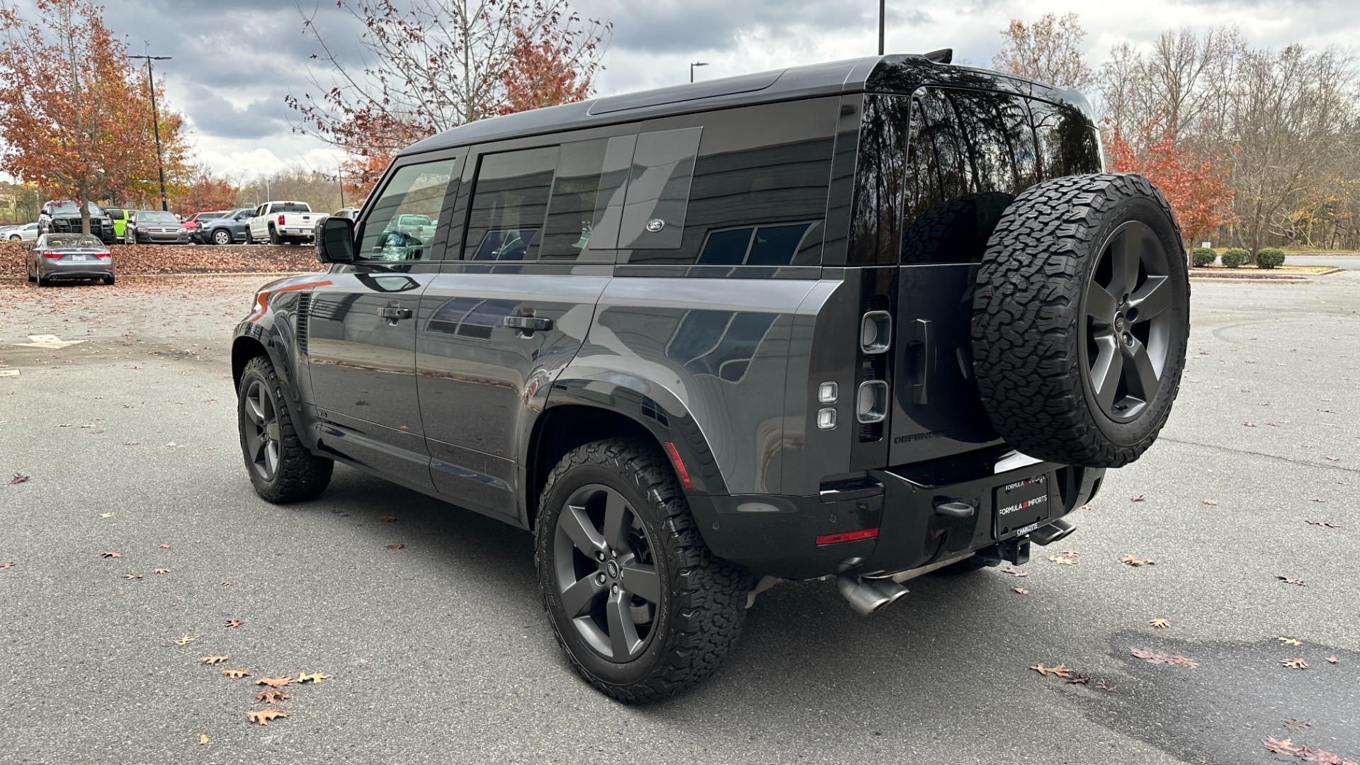 Used 2023 Land Rover Defender V8 20' WHEELS// BLK EXT PACK// LED LIGHT BAR for sale $105,999 at Formula Imports in Charlotte NC 28227 7