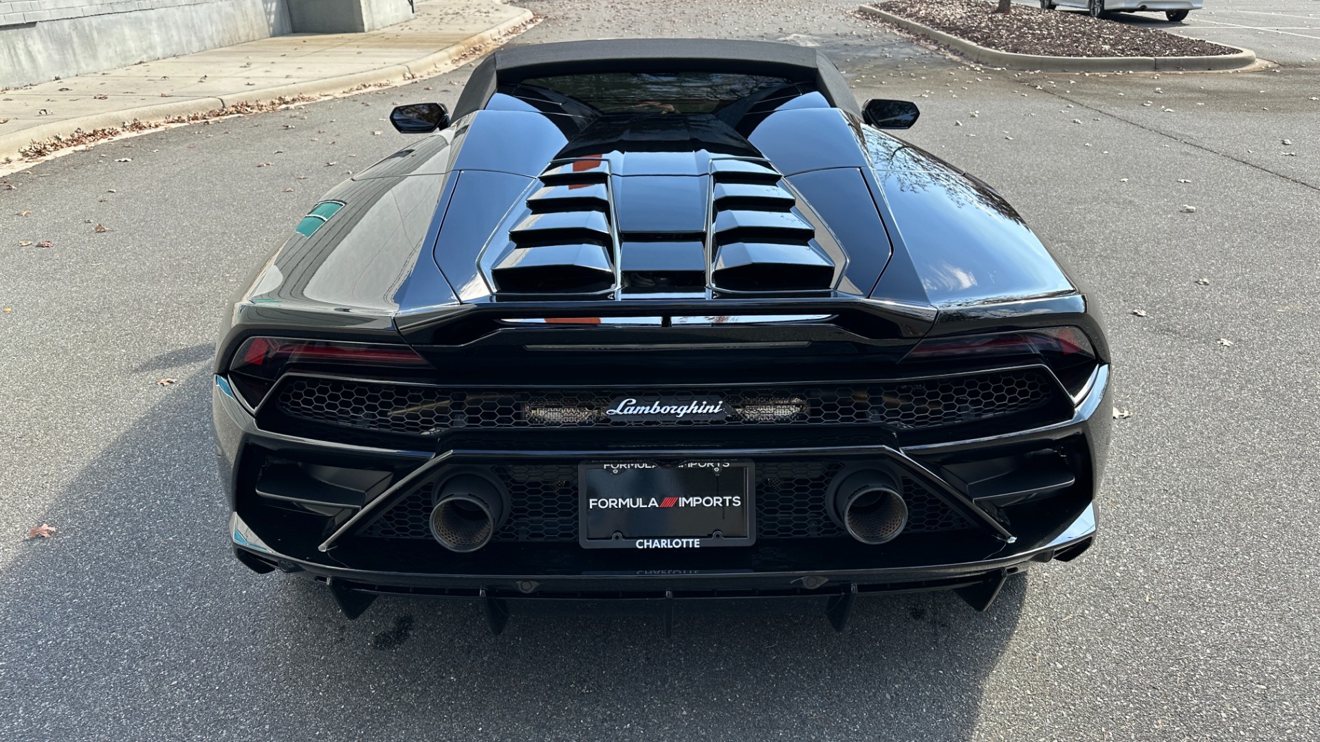 Used 2020 Lamborghini Huracan EVO SPYDER / FRONT LIFT / FULL PAINT PROTECTION FILM / CARBON CERAMICS for sale $280,000 at Formula Imports in Charlotte NC 28227 14