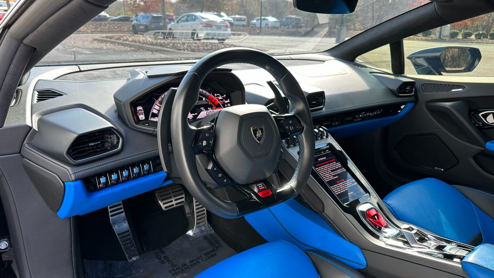 Used 2020 Lamborghini Huracan EVO SPYDER / FRONT LIFT / FULL PAINT PROTECTION FILM / CARBON CERAMICS for sale $280,000 at Formula Imports in Charlotte NC 28227 16