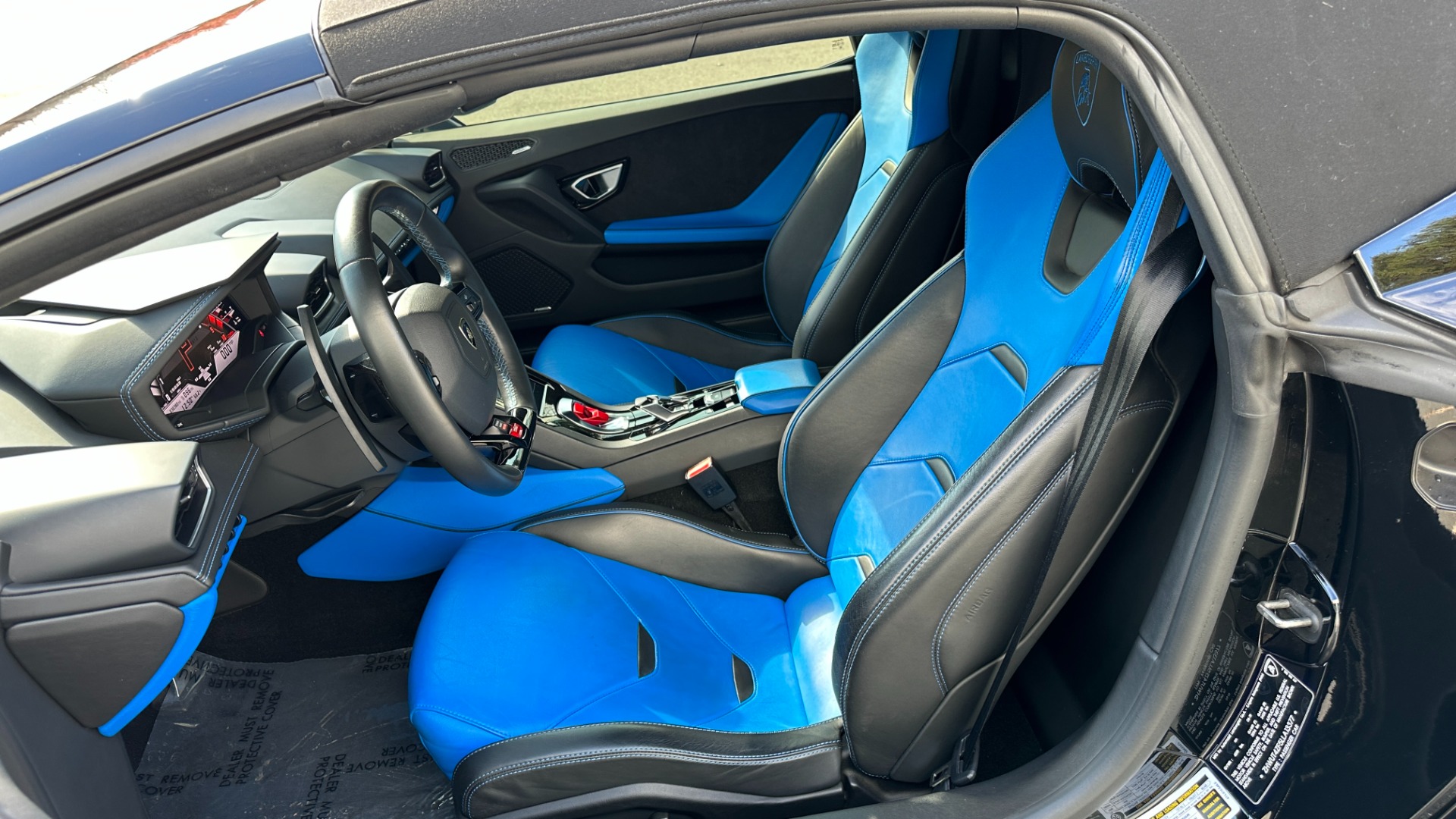 Used 2020 Lamborghini Huracan EVO SPYDER / FRONT LIFT / FULL PAINT PROTECTION FILM / CARBON CERAMICS for sale $280,000 at Formula Imports in Charlotte NC 28227 17