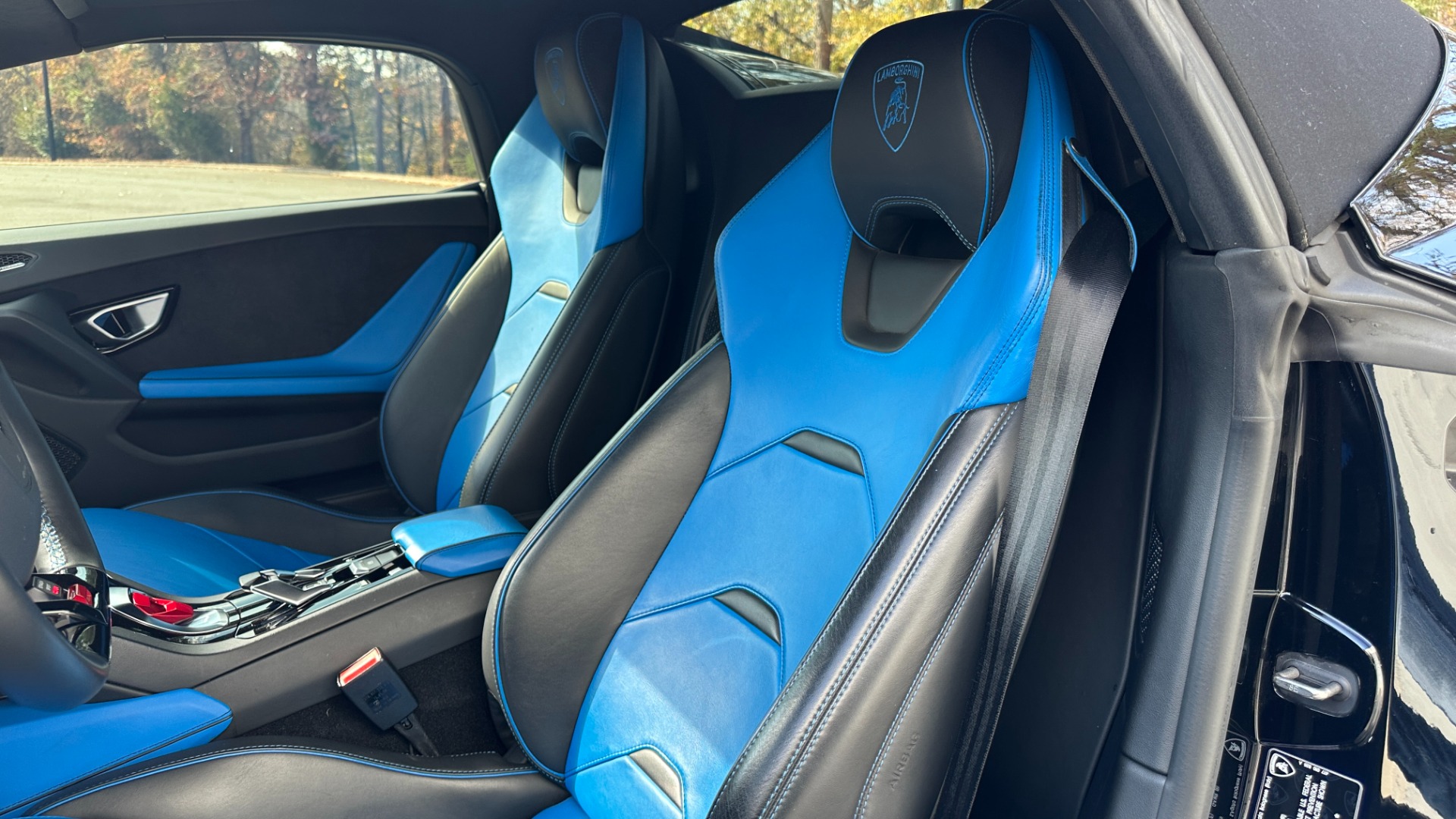 Used 2020 Lamborghini Huracan EVO SPYDER / FRONT LIFT / FULL PAINT PROTECTION FILM / CARBON CERAMICS for sale $280,000 at Formula Imports in Charlotte NC 28227 18