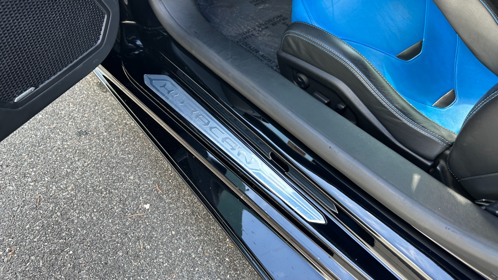 Used 2020 Lamborghini Huracan EVO SPYDER / FRONT LIFT / FULL PAINT PROTECTION FILM / CARBON CERAMICS for sale $280,000 at Formula Imports in Charlotte NC 28227 21