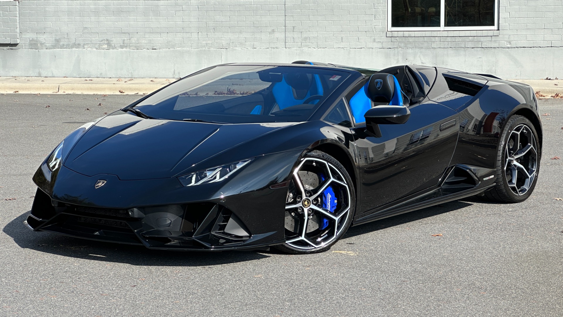 Used 2020 Lamborghini Huracan EVO SPYDER / FRONT LIFT / FULL PAINT PROTECTION FILM / CARBON CERAMICS for sale $280,000 at Formula Imports in Charlotte NC 28227 61