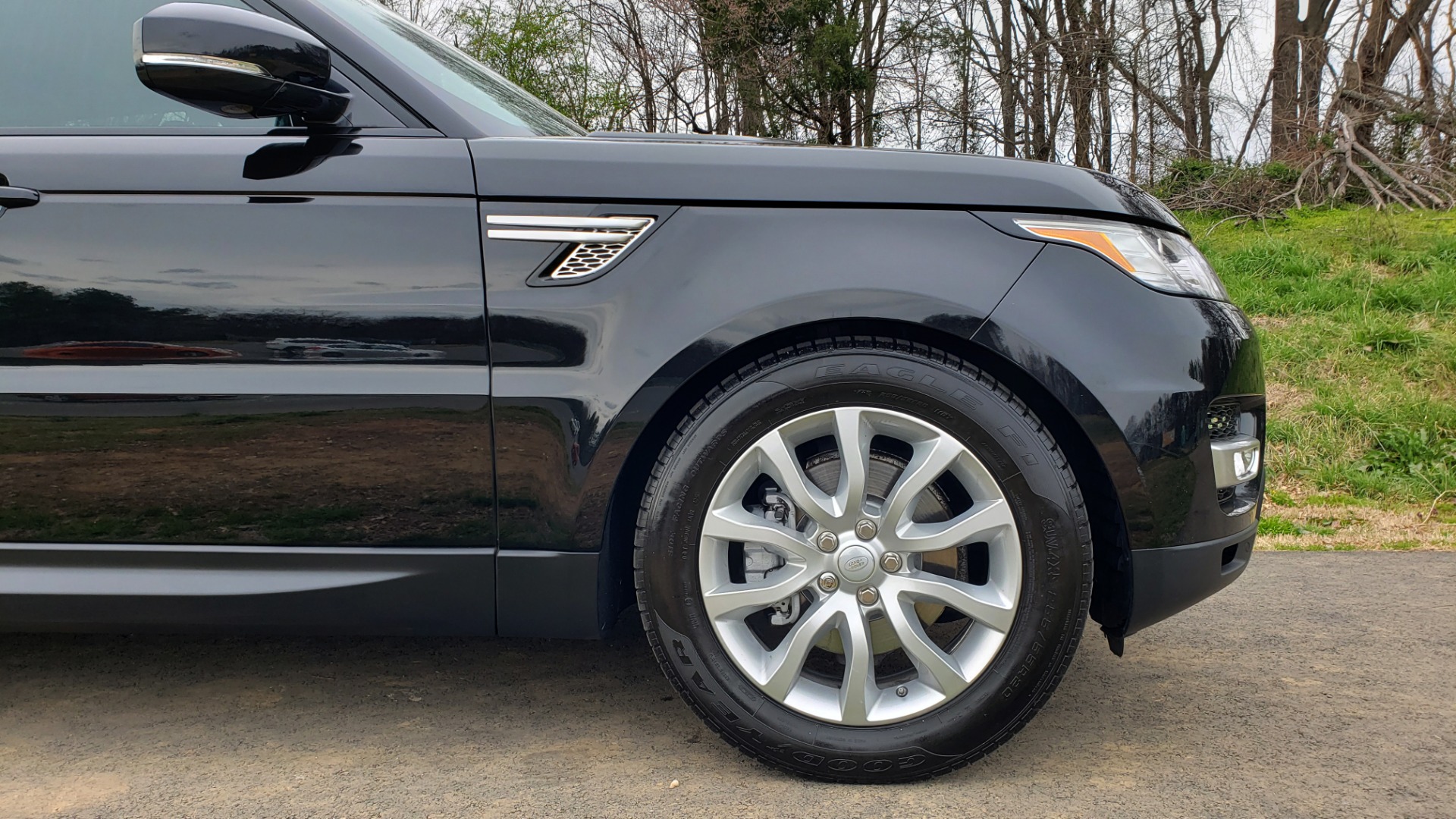 Used 2016 Land Rover RANGE ROVER SPORT V6 HSE 4WD / NAV / SUNROOF / HTD STS / REARVIEW for sale Sold at Formula Imports in Charlotte NC 28227 20