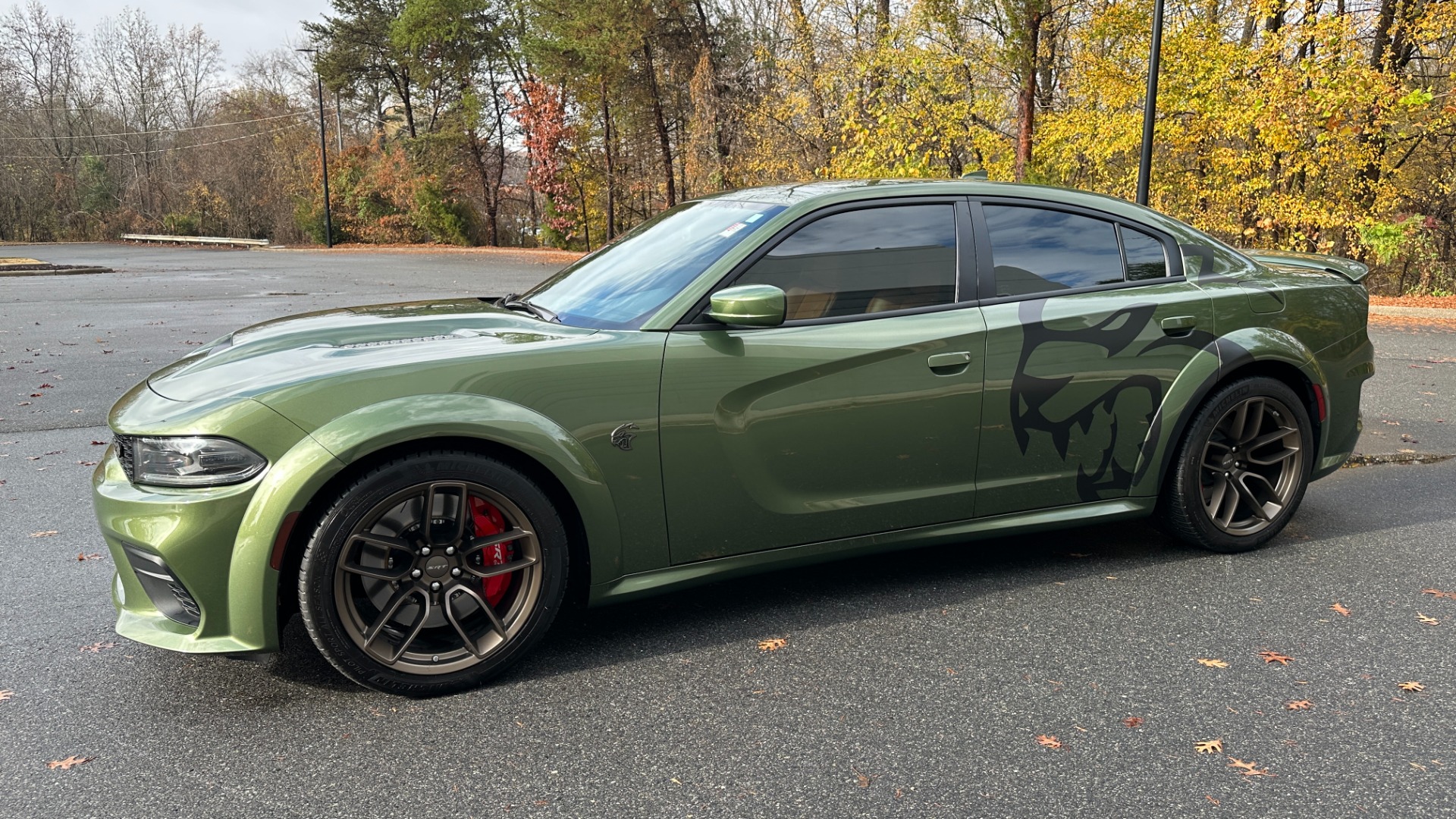 Used 2022 Dodge Charger SRT Hellcat Widebody STARLIGHT ROOF / CUSTOM FLOOR MATS / HELLCAT GRAPHICS for sale $75,995 at Formula Imports in Charlotte NC 28227 6