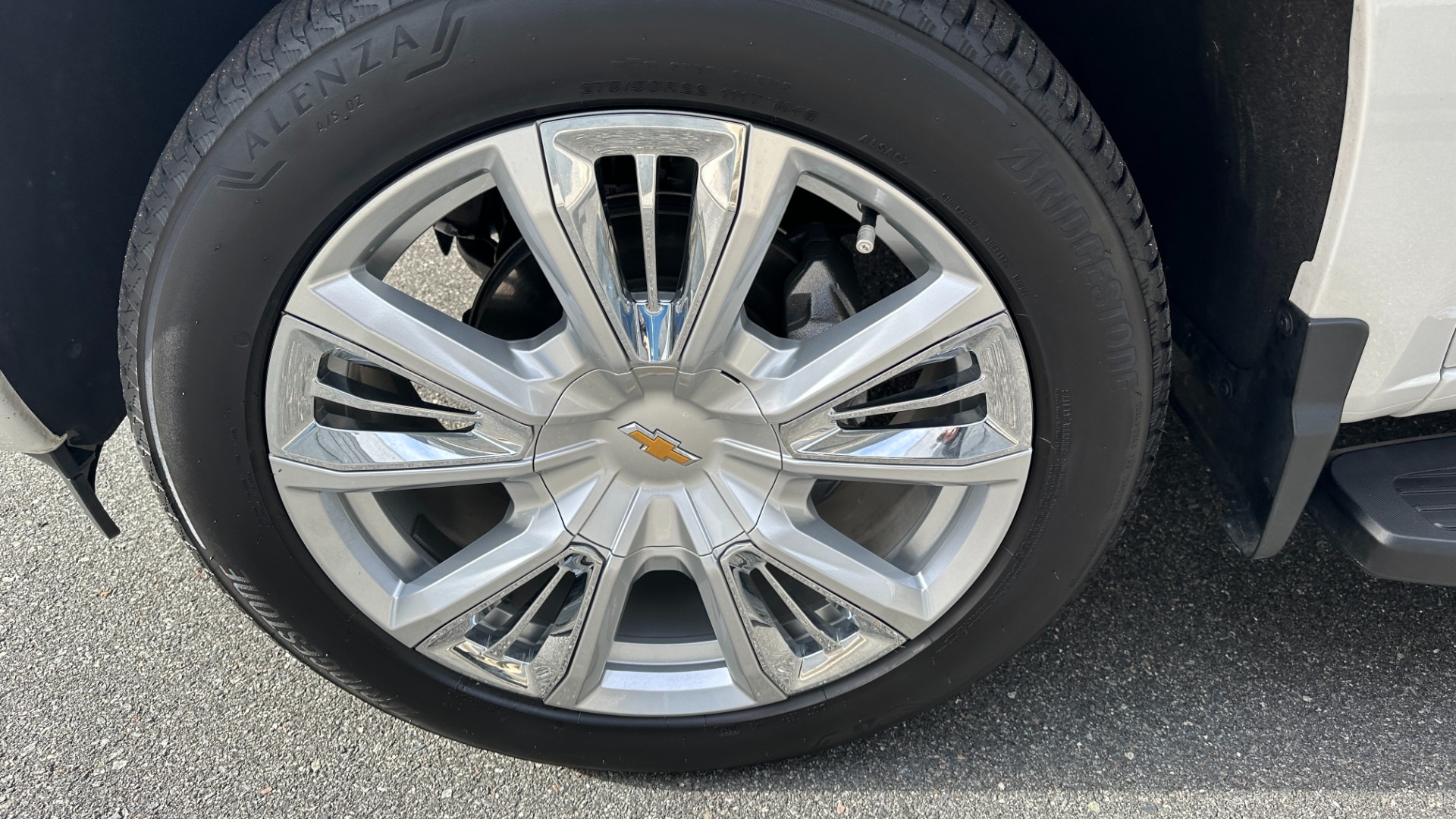 Used 2023 Chevrolet Silverado 1500 HIGH COUNTRY / PREMIUM PACKAGE / V8 ENGINE / PEARL PAINT for sale Sold at Formula Imports in Charlotte NC 28227 43