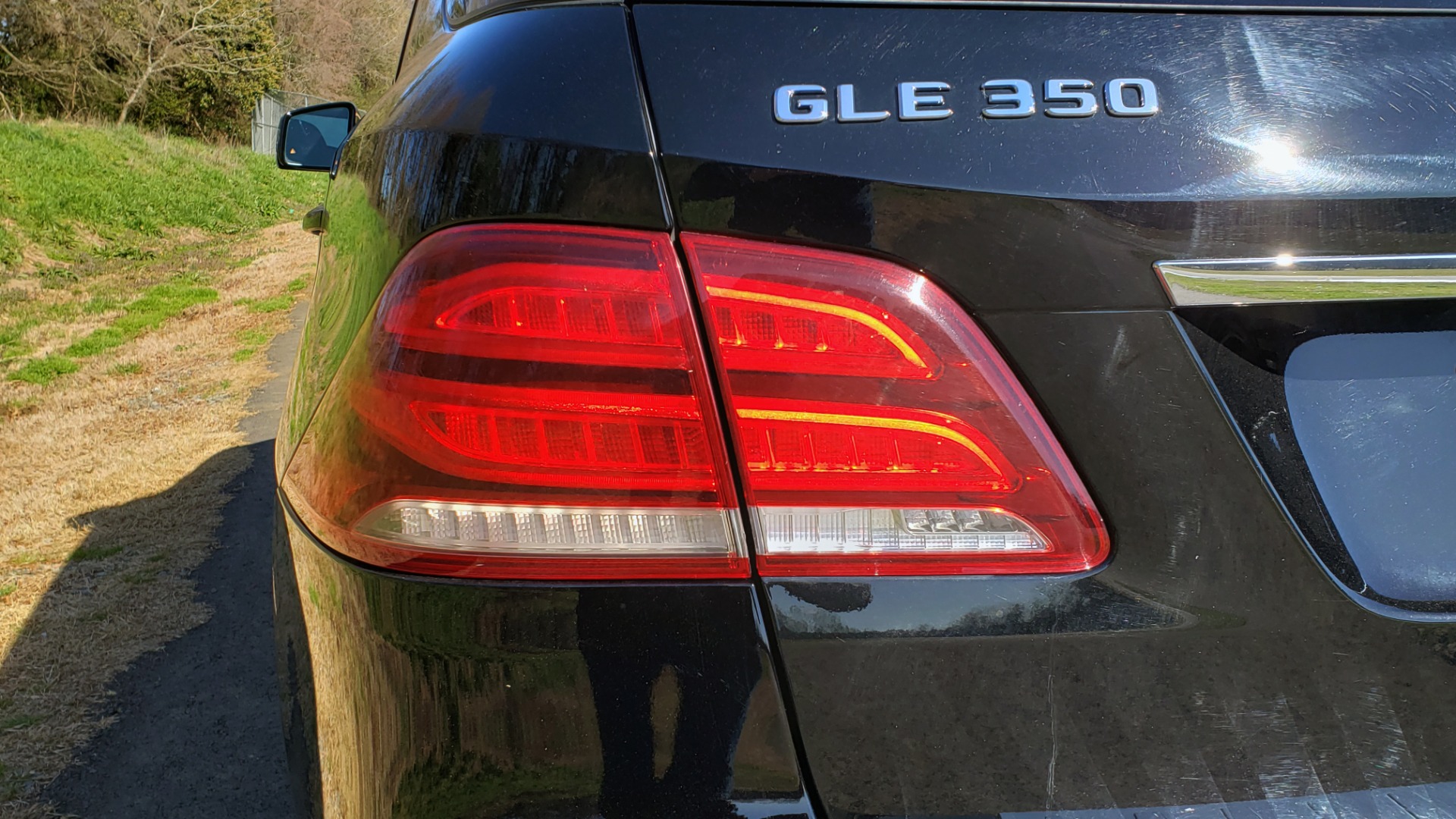 Used 2017 Mercedes-Benz GLE 350 4MATIC PREMIUM / NAV / SUNROOF / REARVIEW / PARK ASST for sale Sold at Formula Imports in Charlotte NC 28227 29