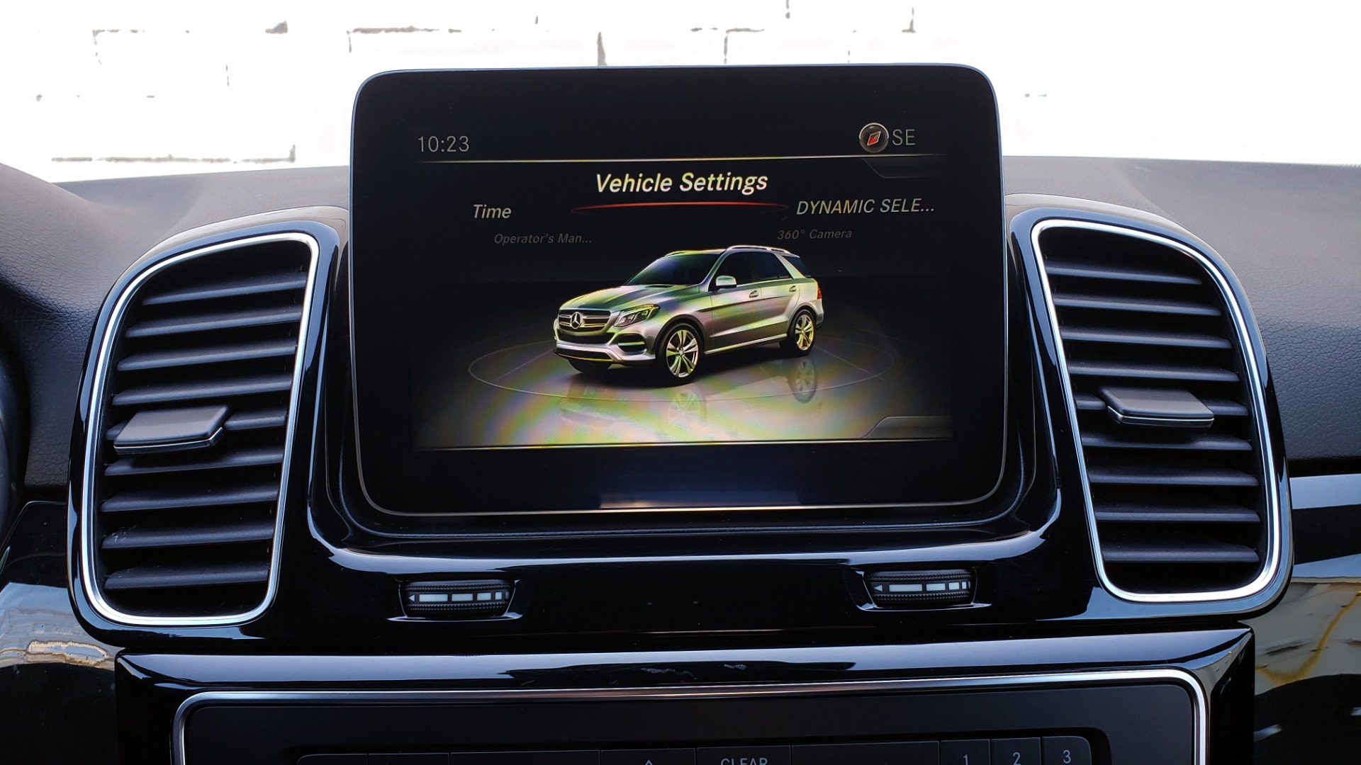 Used 2017 Mercedes-Benz GLE 350 4MATIC PREMIUM / NAV / SUNROOF / REARVIEW / PARK ASST for sale Sold at Formula Imports in Charlotte NC 28227 47