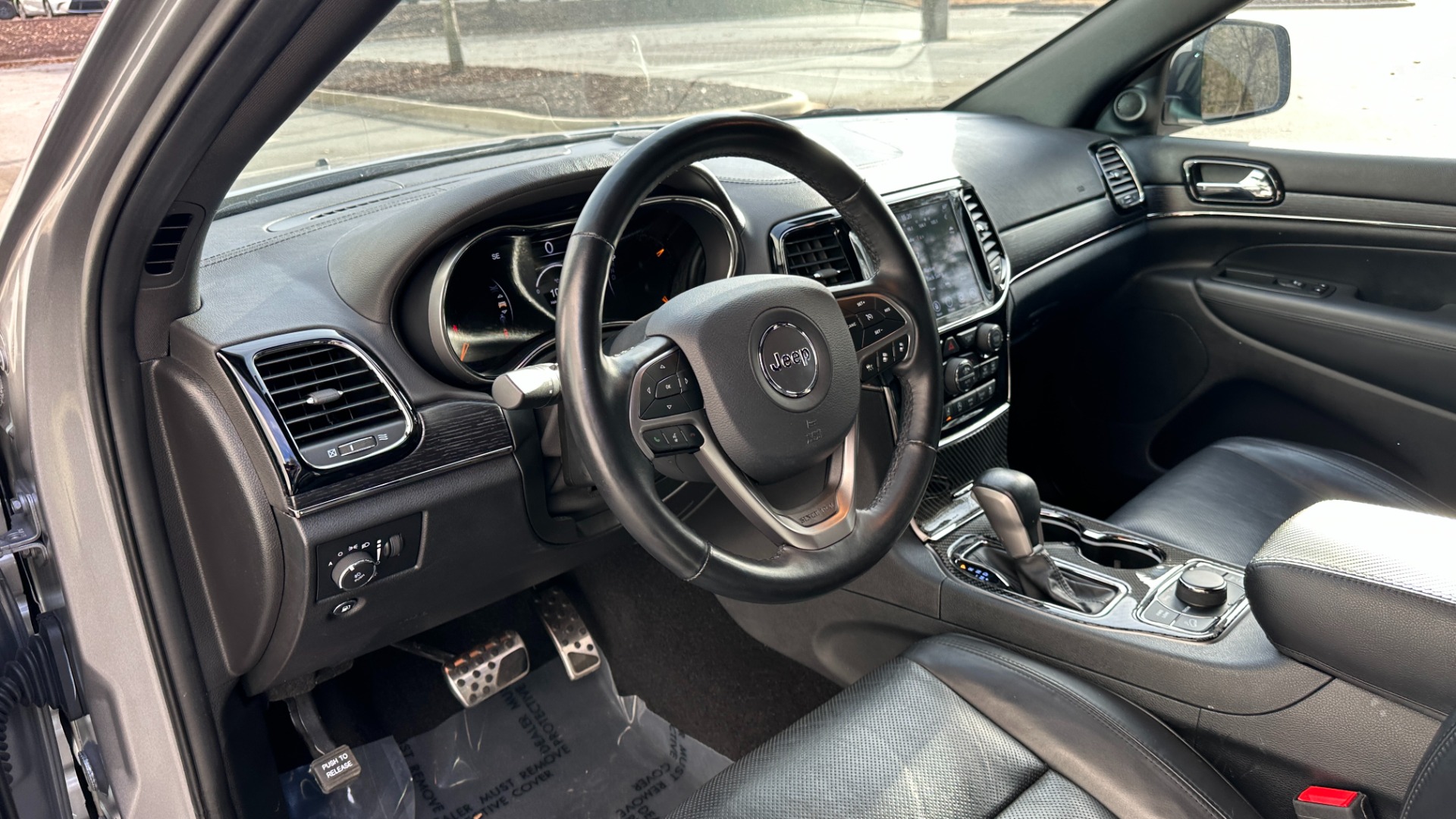 Used 2020 Jeep Grand Cherokee HIGH ALTITUDE / LEATHER / NAV / PANORAMIC ROOF for sale Sold at Formula Imports in Charlotte NC 28227 11