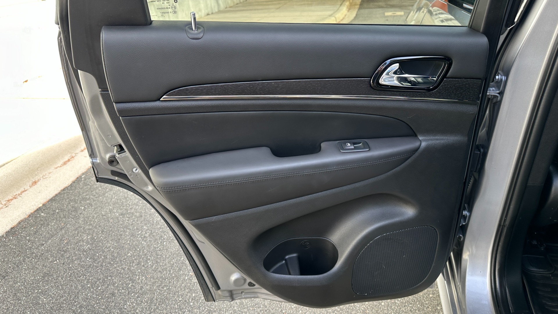 Used 2020 Jeep Grand Cherokee HIGH ALTITUDE / LEATHER / NAV / PANORAMIC ROOF for sale Sold at Formula Imports in Charlotte NC 28227 22