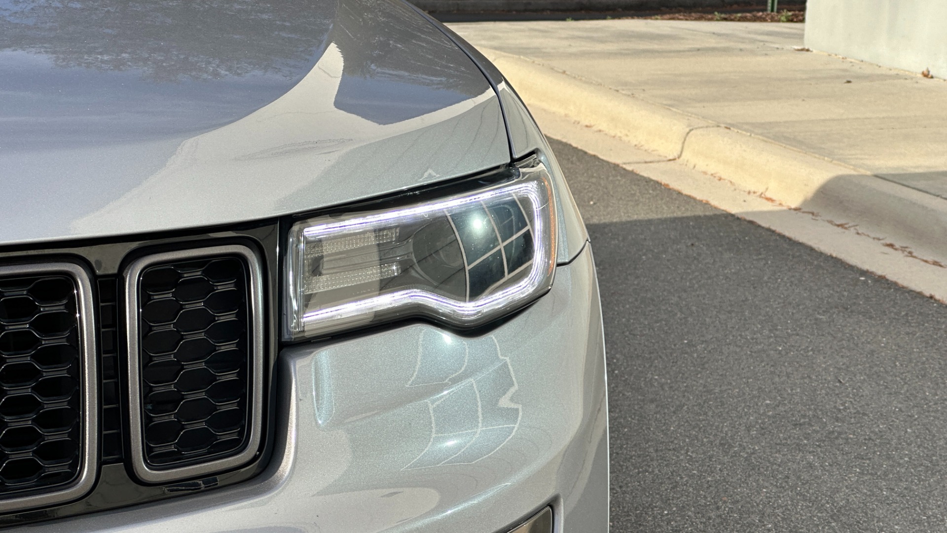 Used 2020 Jeep Grand Cherokee HIGH ALTITUDE / LEATHER / NAV / PANORAMIC ROOF for sale Sold at Formula Imports in Charlotte NC 28227 38