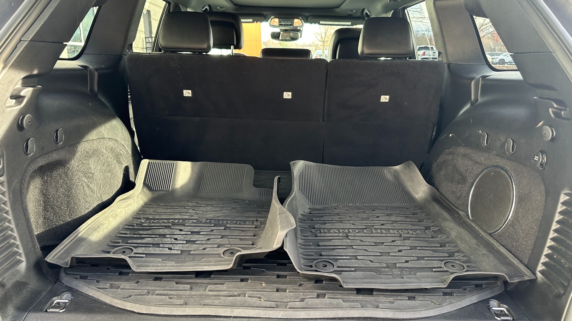 Used 2020 Jeep Grand Cherokee HIGH ALTITUDE / LEATHER / NAV / PANORAMIC ROOF for sale Sold at Formula Imports in Charlotte NC 28227 49