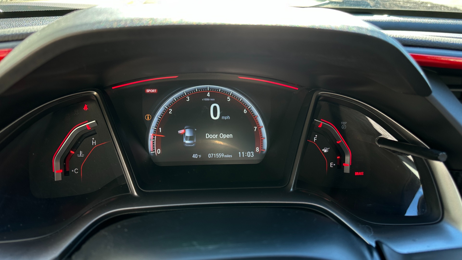 Used 2018 Honda Civic Si Sedan for sale Sold at Formula Imports in Charlotte NC 28227 16