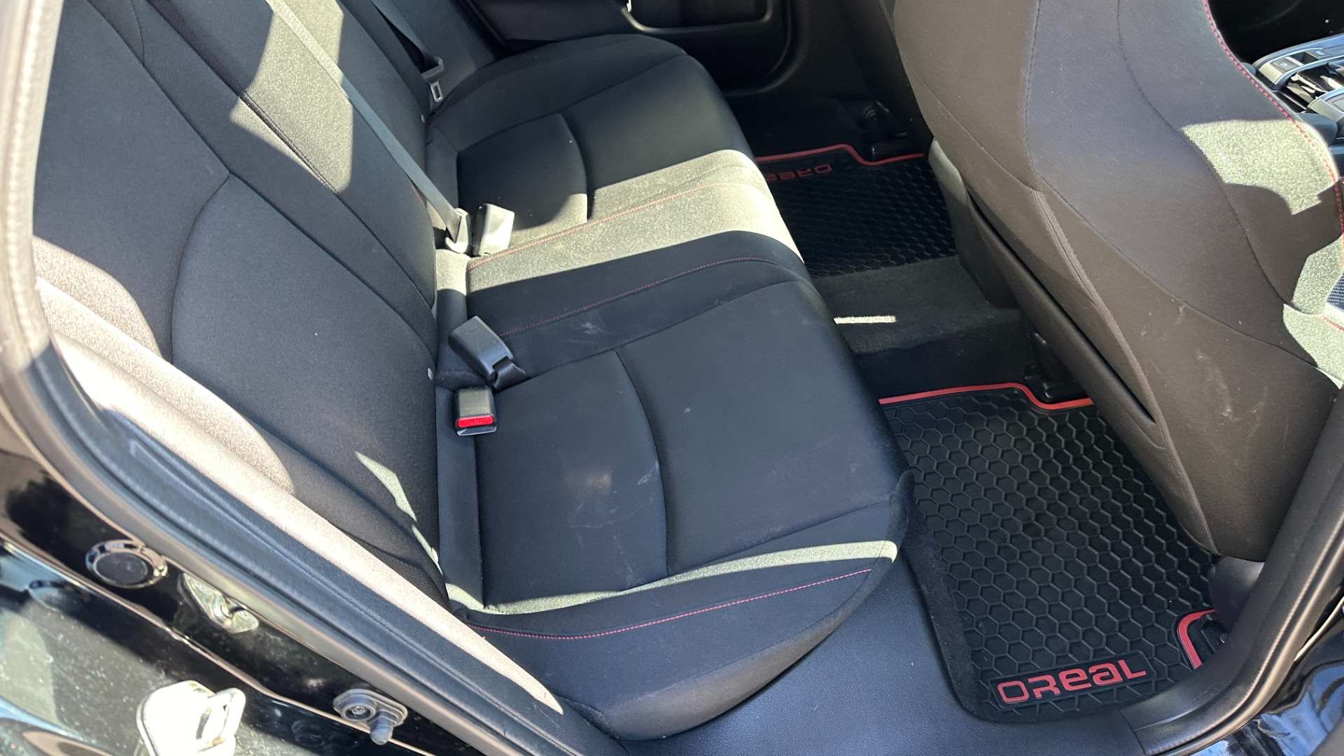 Used 2018 Honda Civic Si Sedan for sale Sold at Formula Imports in Charlotte NC 28227 29