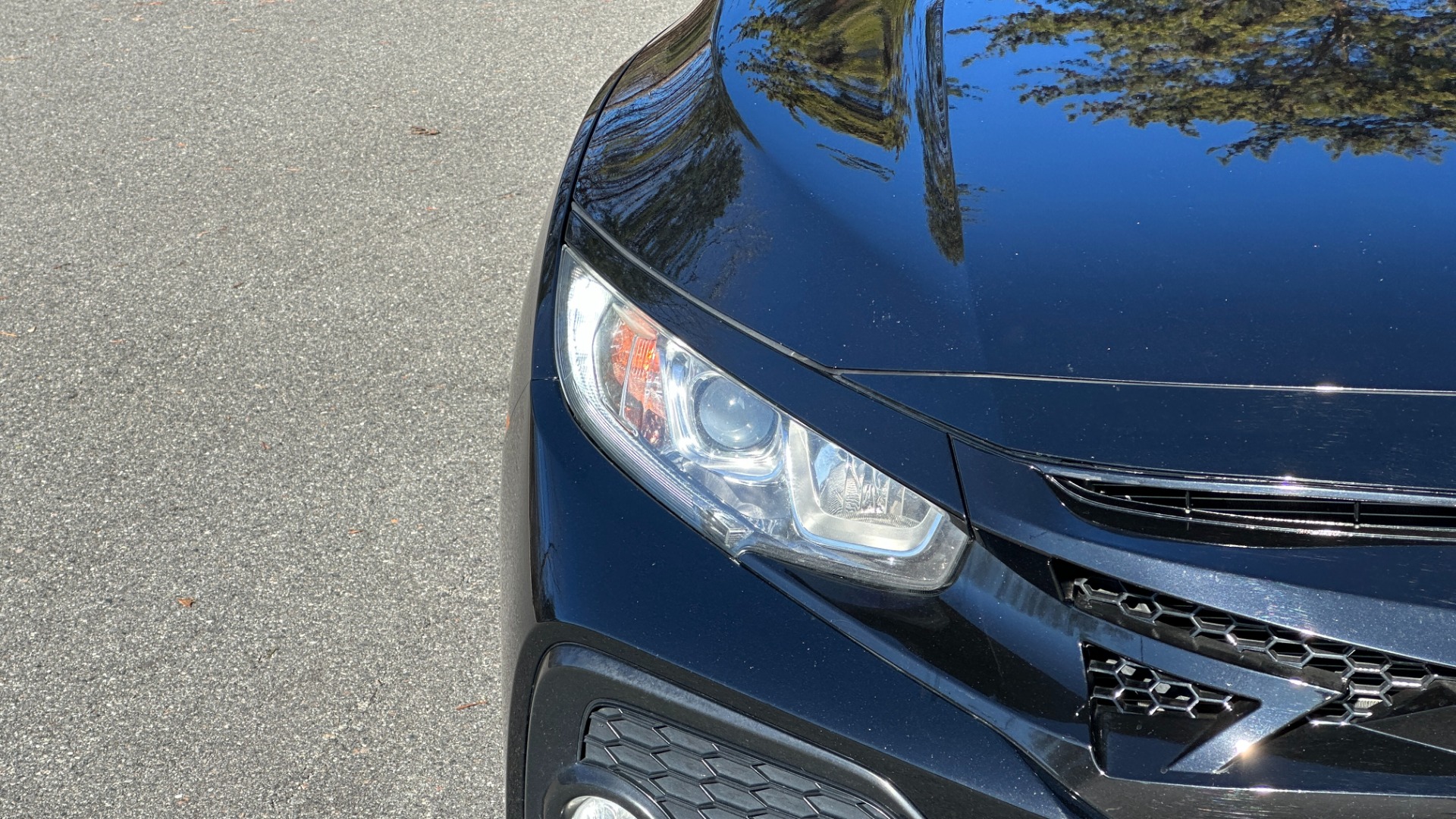 Used 2018 Honda Civic Si Sedan for sale Sold at Formula Imports in Charlotte NC 28227 47