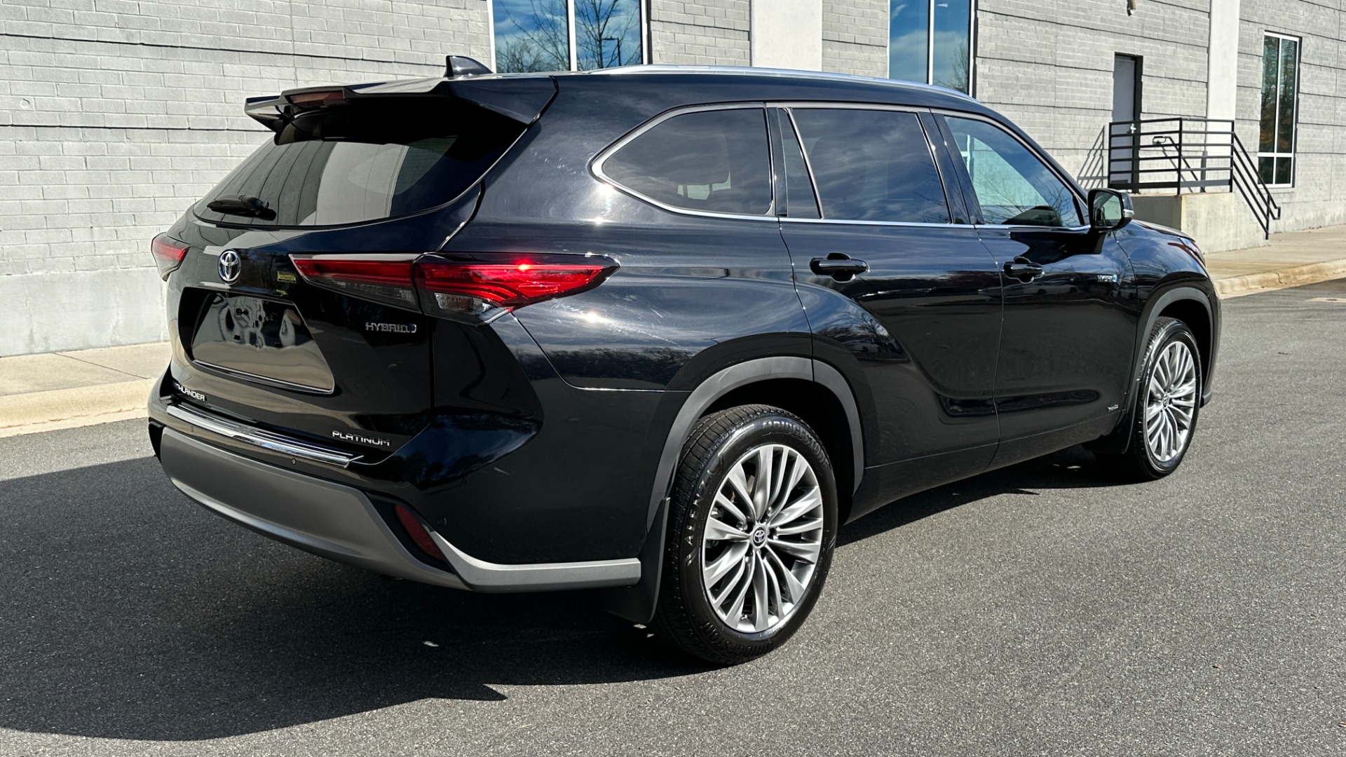 Used 2021 Toyota Highlander Hybrid Platinum For Sale ($44,000 ...