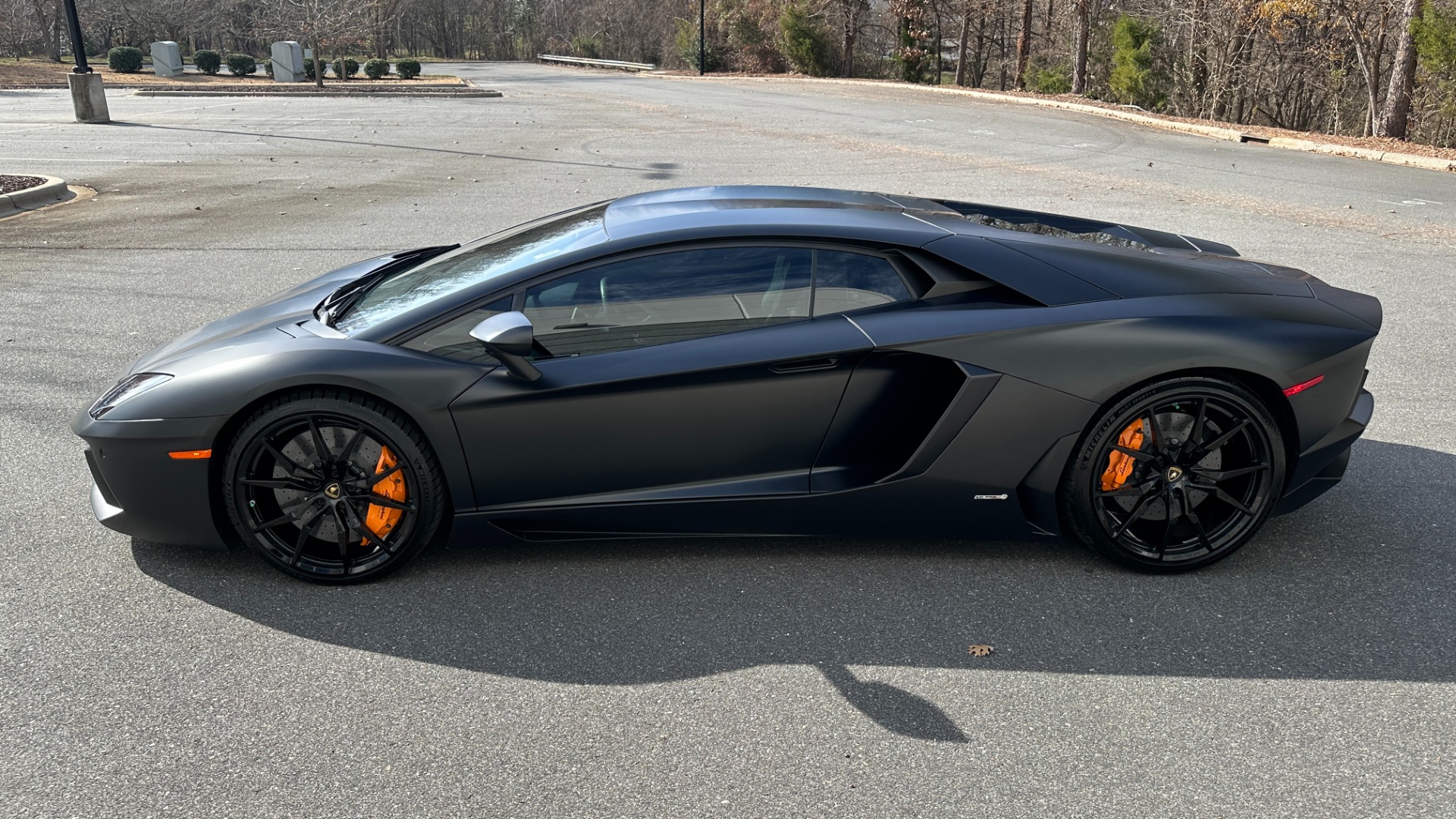 Kinsmart Lamborghini Murcielago LP640 Modellauto – 1:36, Mattes Lachsorange, Mit öffnenden Türen