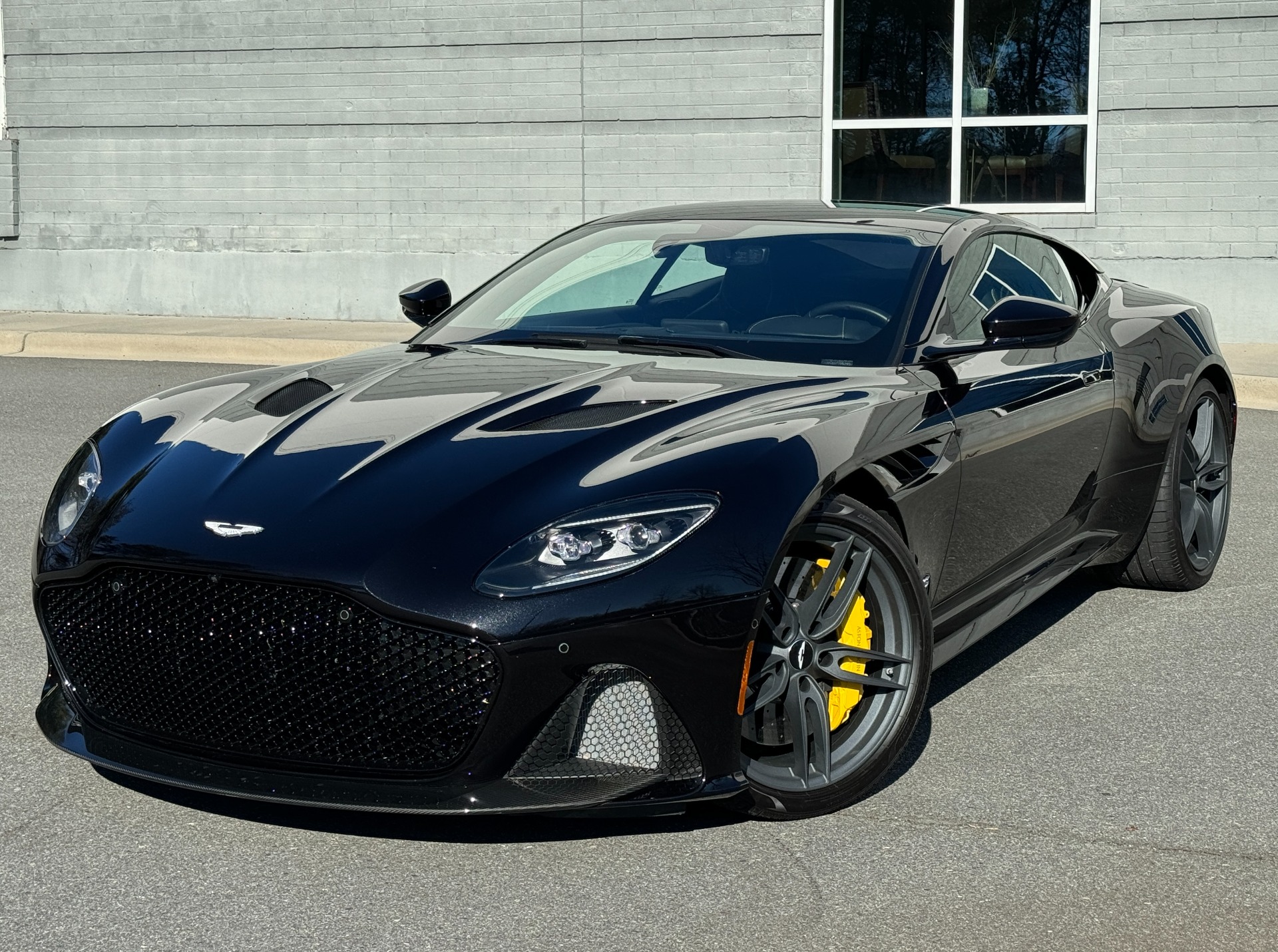 Used 2020 Aston Martin DBS SUPERLEGGERA / CARBON FIBER / V12 750HP