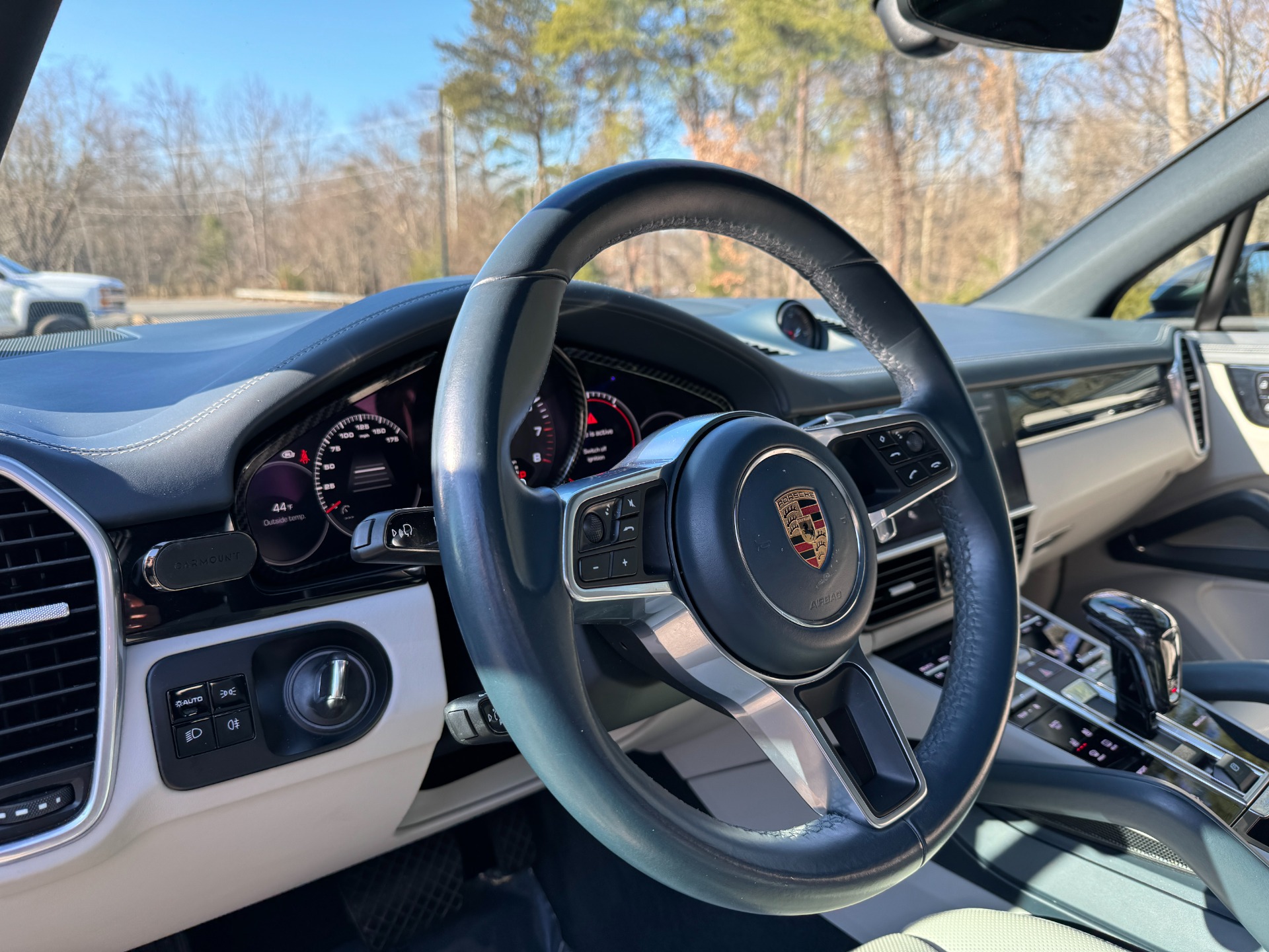 Used 2019 Porsche Cayenne PREMIUM / TOW PKG / 2 TONE LEATHER / PANORAMIC ROOF for sale $41,995 at Formula Imports in Charlotte NC 28227 25