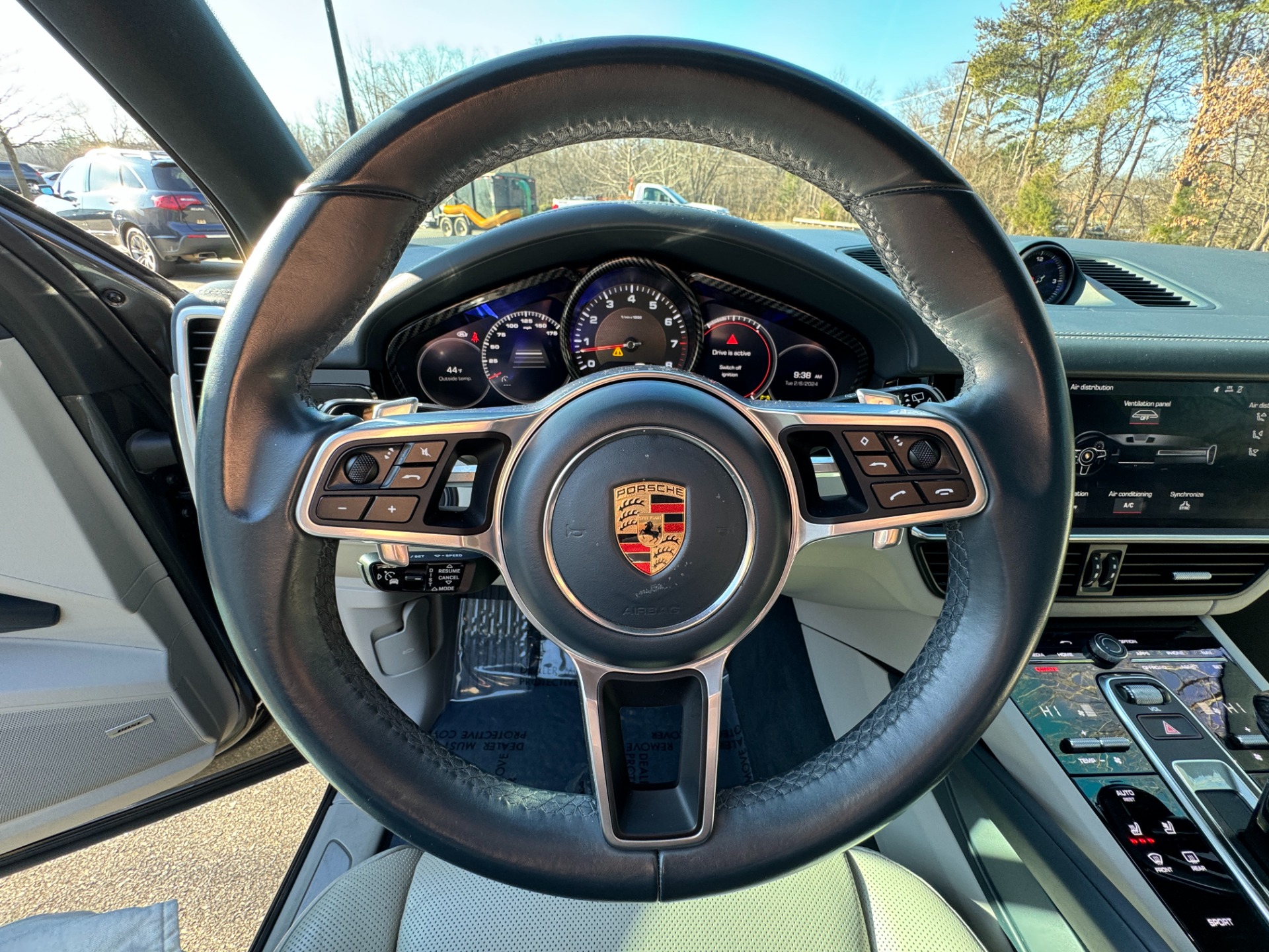 Used 2019 Porsche Cayenne PREMIUM / TOW PKG / 2 TONE LEATHER / PANORAMIC ROOF for sale Sold at Formula Imports in Charlotte NC 28227 26
