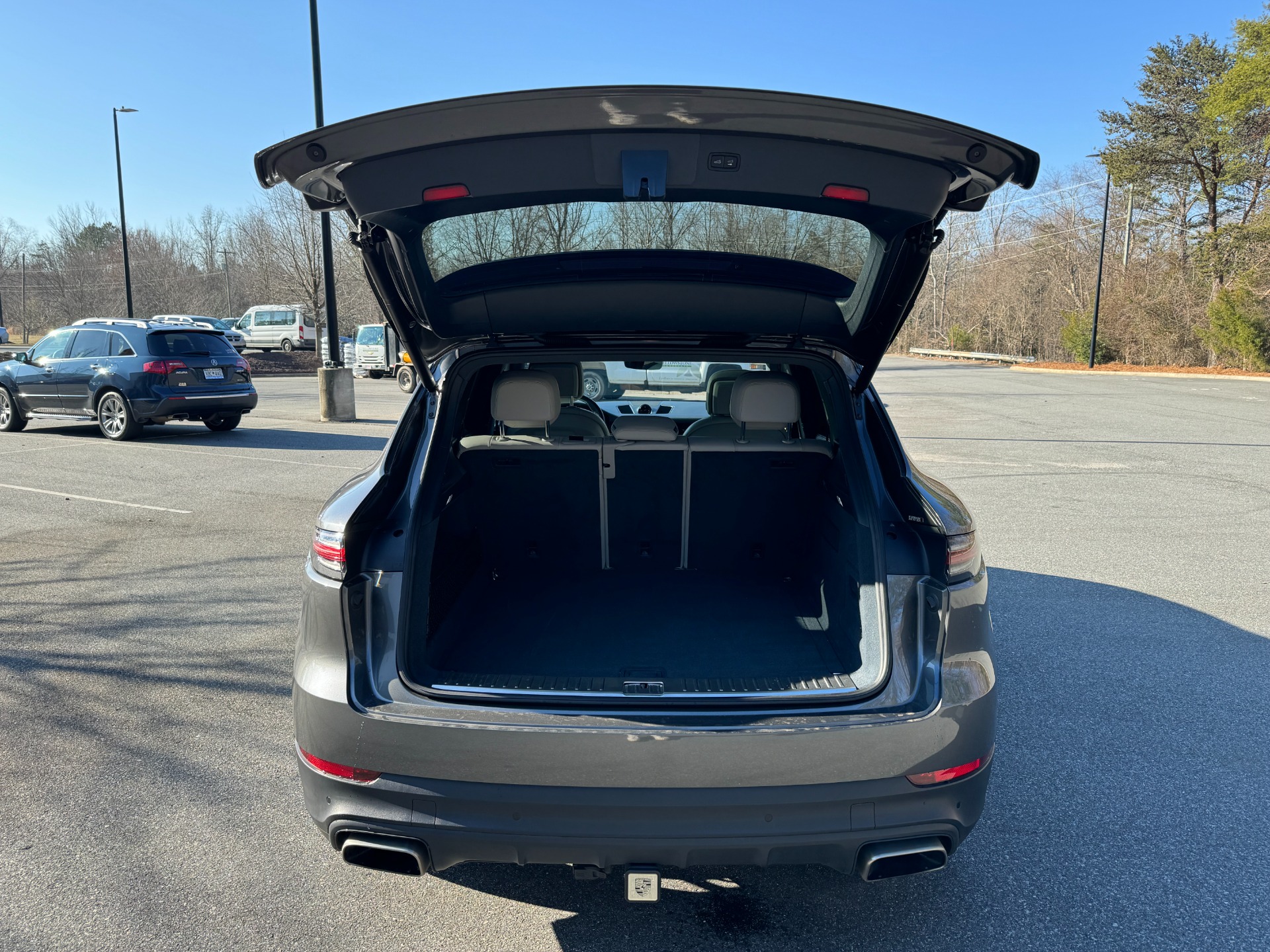 Used 2019 Porsche Cayenne PREMIUM / TOW PKG / 2 TONE LEATHER / PANORAMIC ROOF for sale Sold at Formula Imports in Charlotte NC 28227 8