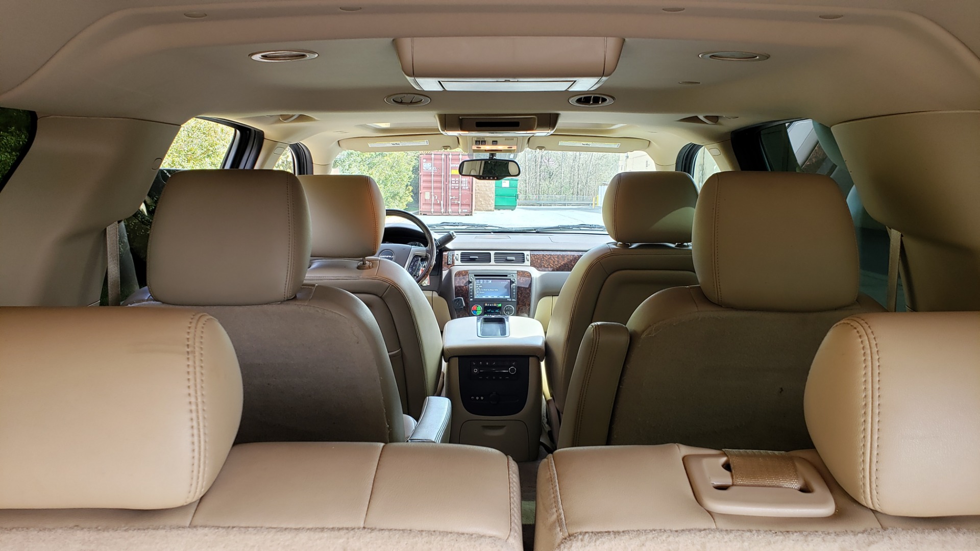 Used 2012 GMC YUKON XL DENALI AWD / NAV / SUN & ENT PKG / SUNROOF / REARVIEW / 3-ROW for sale Sold at Formula Imports in Charlotte NC 28227 16