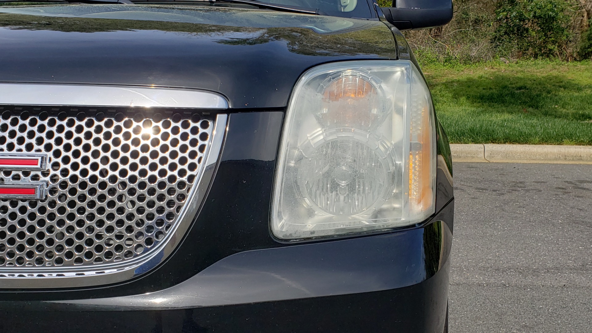 Used 2012 GMC YUKON XL DENALI AWD / NAV / SUN & ENT PKG / SUNROOF / REARVIEW / 3-ROW for sale Sold at Formula Imports in Charlotte NC 28227 20
