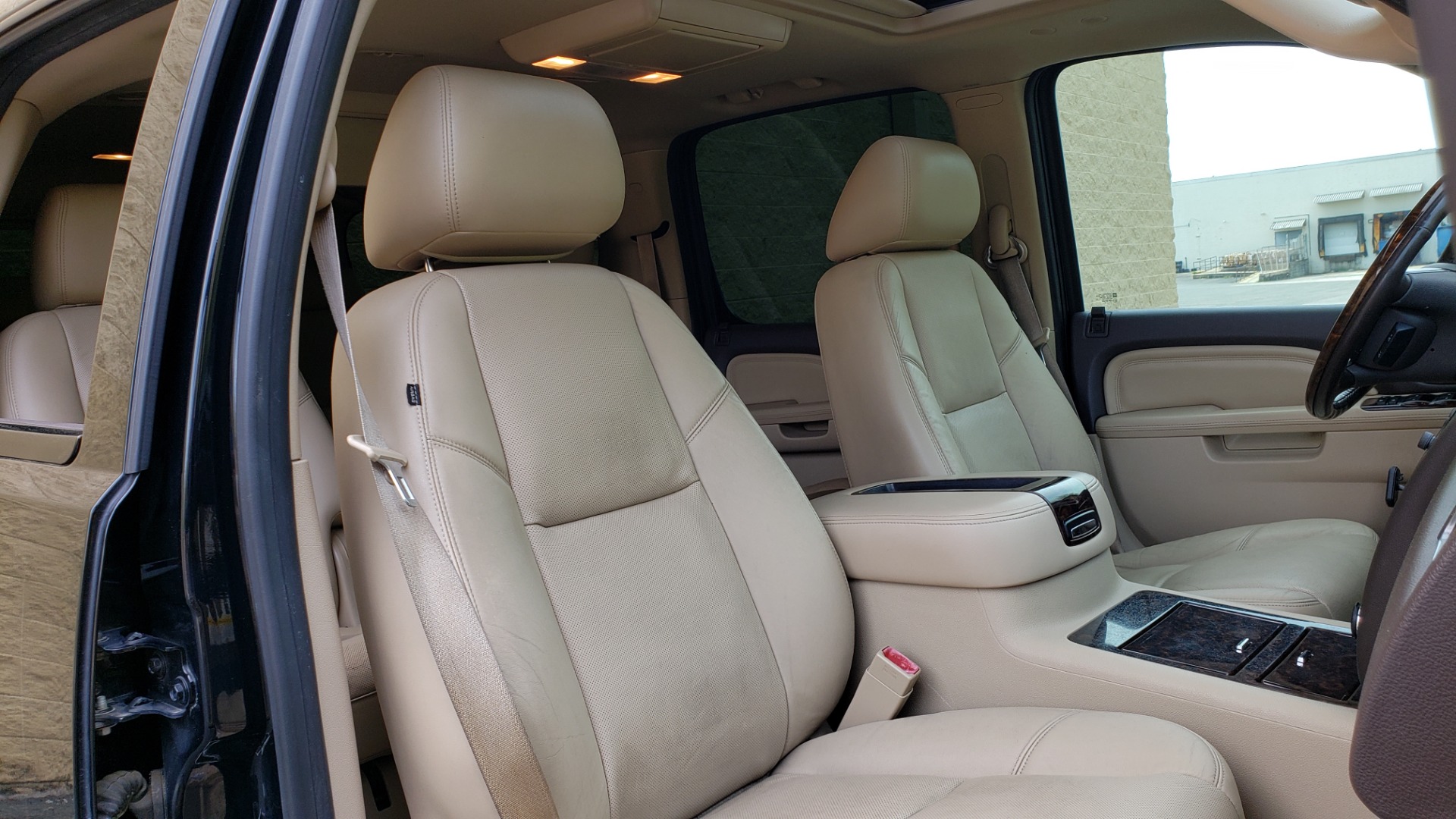 Used 2012 GMC YUKON XL DENALI AWD / NAV / SUN & ENT PKG / SUNROOF / REARVIEW / 3-ROW for sale Sold at Formula Imports in Charlotte NC 28227 64