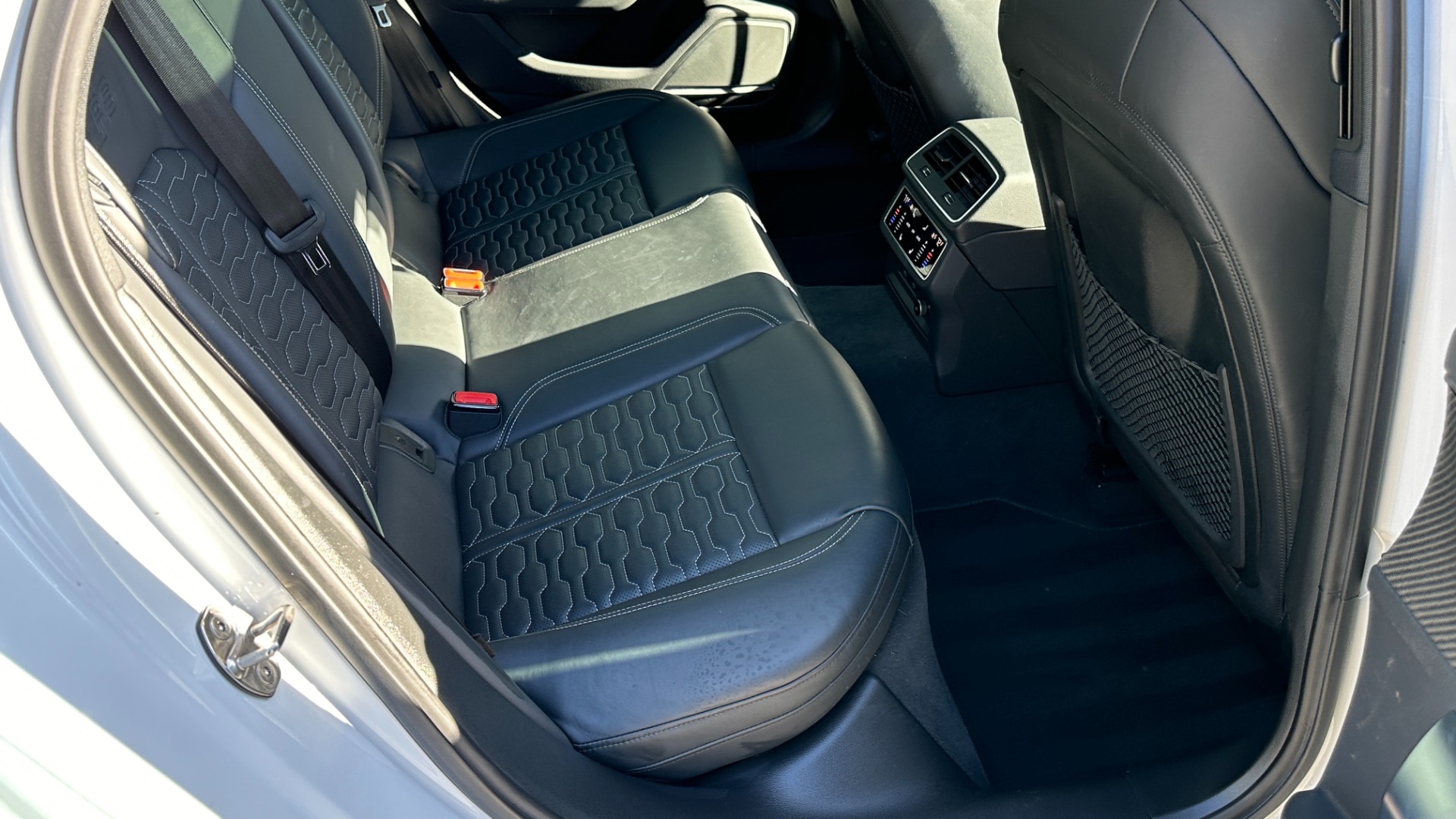 Used 2022 Audi RS 6 Avant 4.0T QUATTRO AVANT / B&O SOUND / EXECUTIVE / CARBON OPTIC PKG for sale Sold at Formula Imports in Charlotte NC 28227 10
