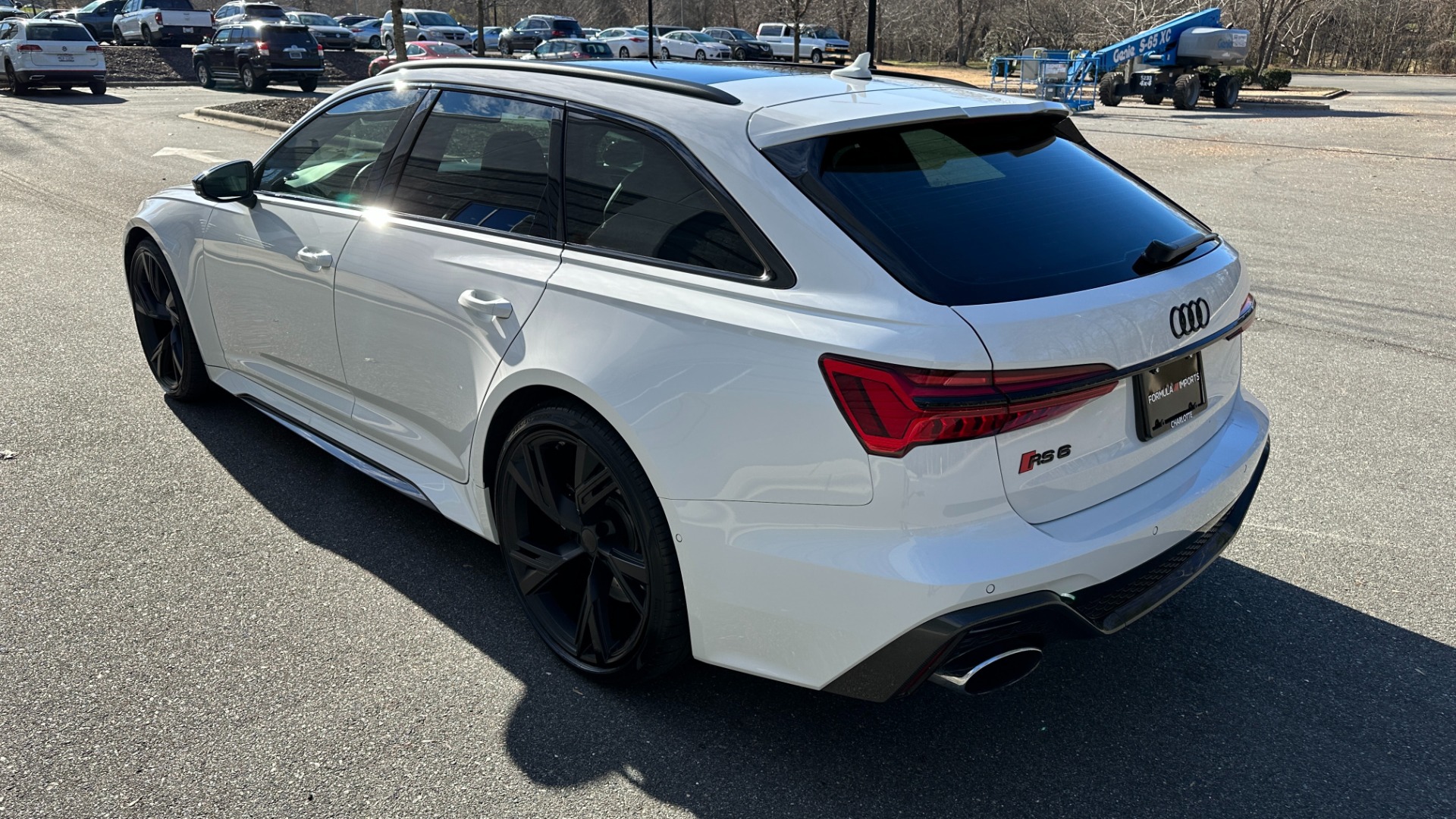 Used 2022 Audi RS 6 Avant 4.0T QUATTRO AVANT / B&O SOUND / EXECUTIVE / CARBON OPTIC PKG for sale Sold at Formula Imports in Charlotte NC 28227 7