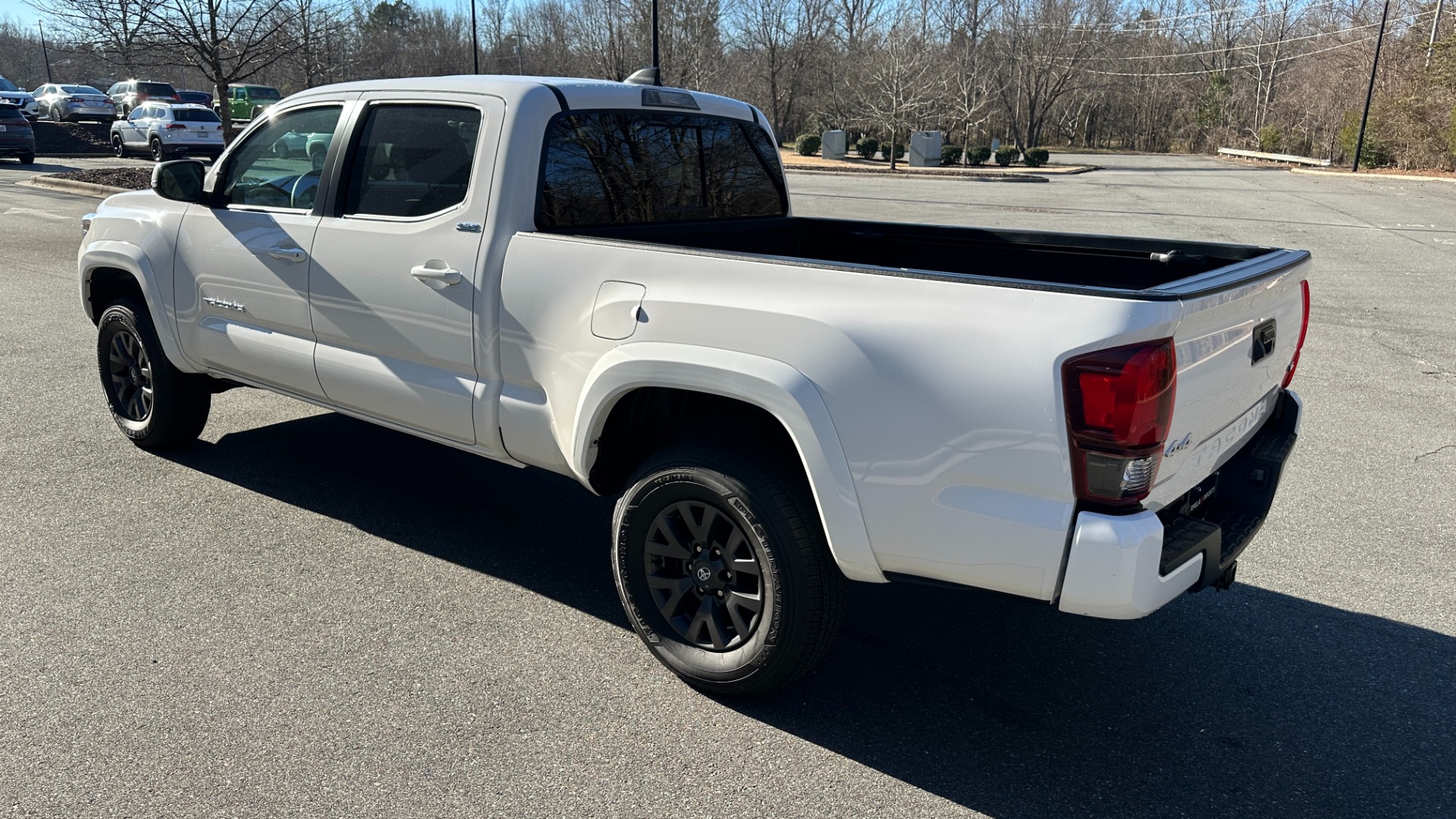Used 2022 Toyota Tacoma 4WD SR5 / CLOTH / V6 ENGINE / LONG BED / CREW CAB for sale $40,995 at Formula Imports in Charlotte NC 28227 7