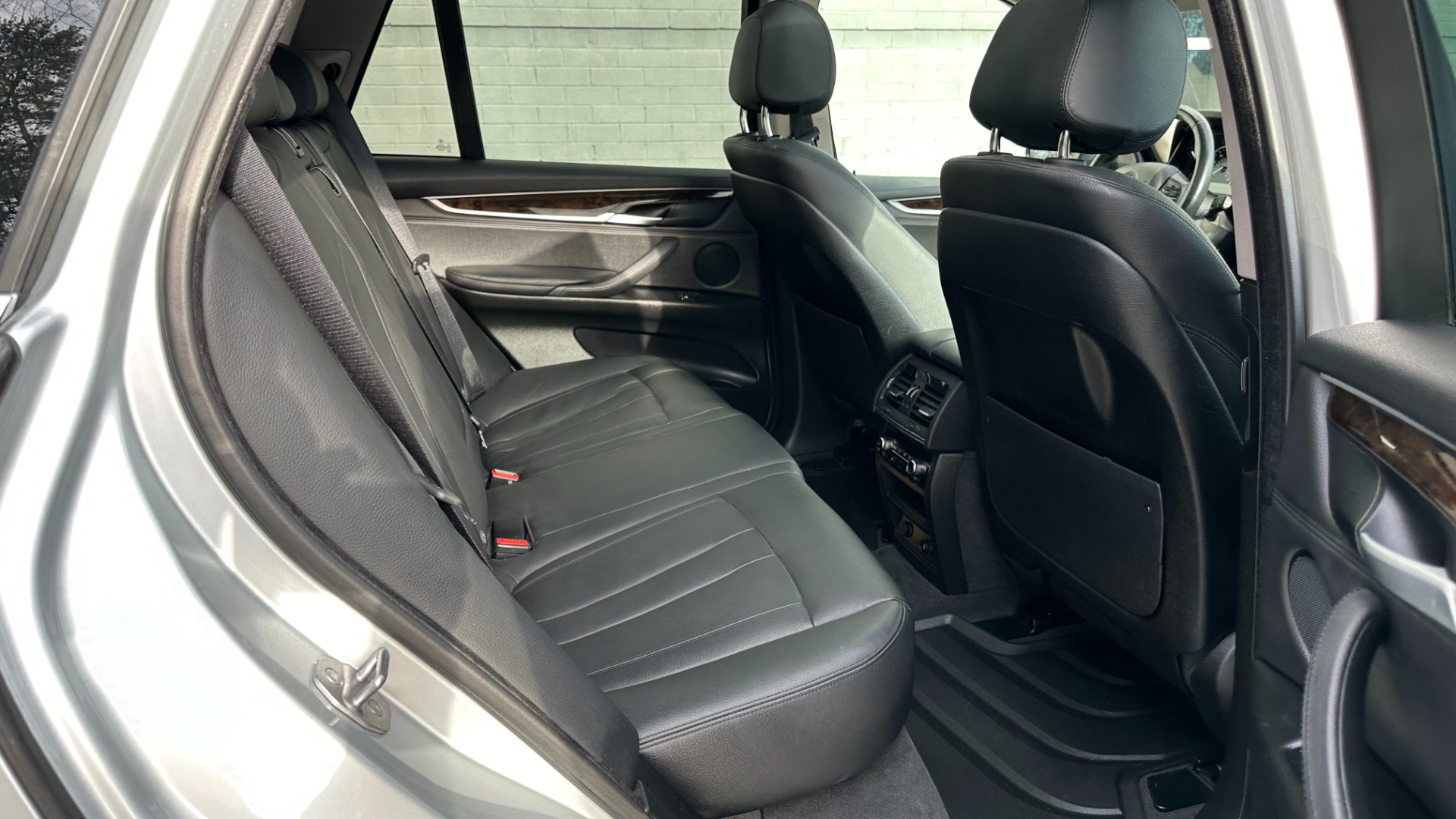 Used 2016 BMW X5 xDrive35i / COLD WEATHER PKG / ALL WEATHER MATS / PARK ASSIST / LEATHER for sale Sold at Formula Imports in Charlotte NC 28227 26
