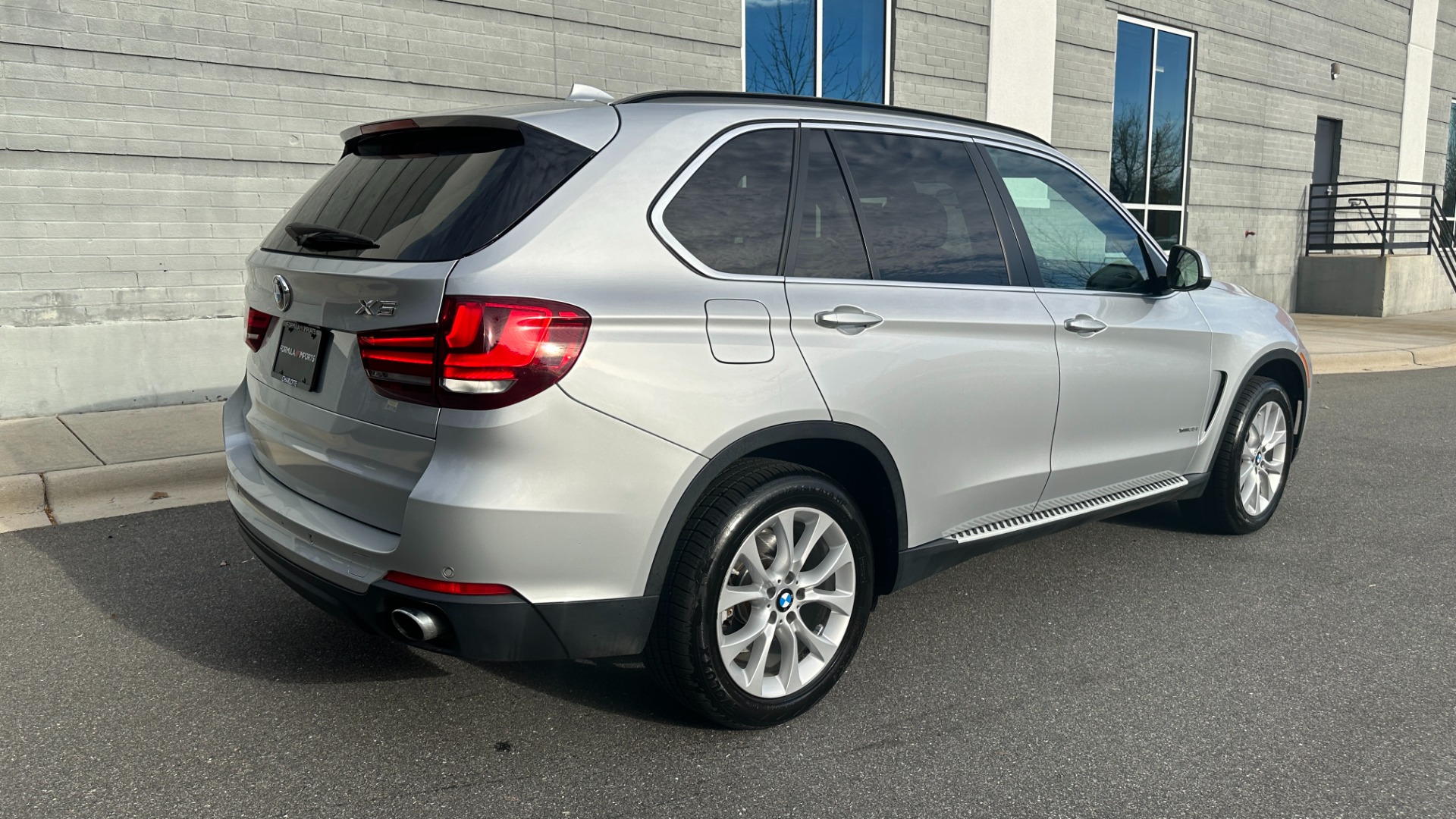 Used 2016 BMW X5 xDrive35i / COLD WEATHER PKG / ALL WEATHER MATS / PARK ASSIST / LEATHER for sale Sold at Formula Imports in Charlotte NC 28227 7