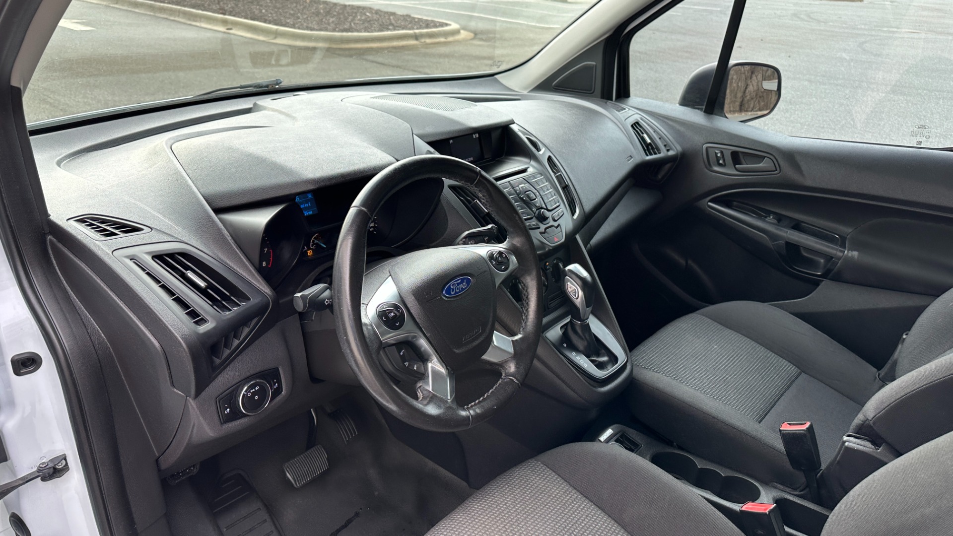 Used 2016 Ford Transit Connect XL / CRUISE CONTROL / FIXED REAR GLASS / CLOTH / REAR CAMERA for sale Sold at Formula Imports in Charlotte NC 28227 11