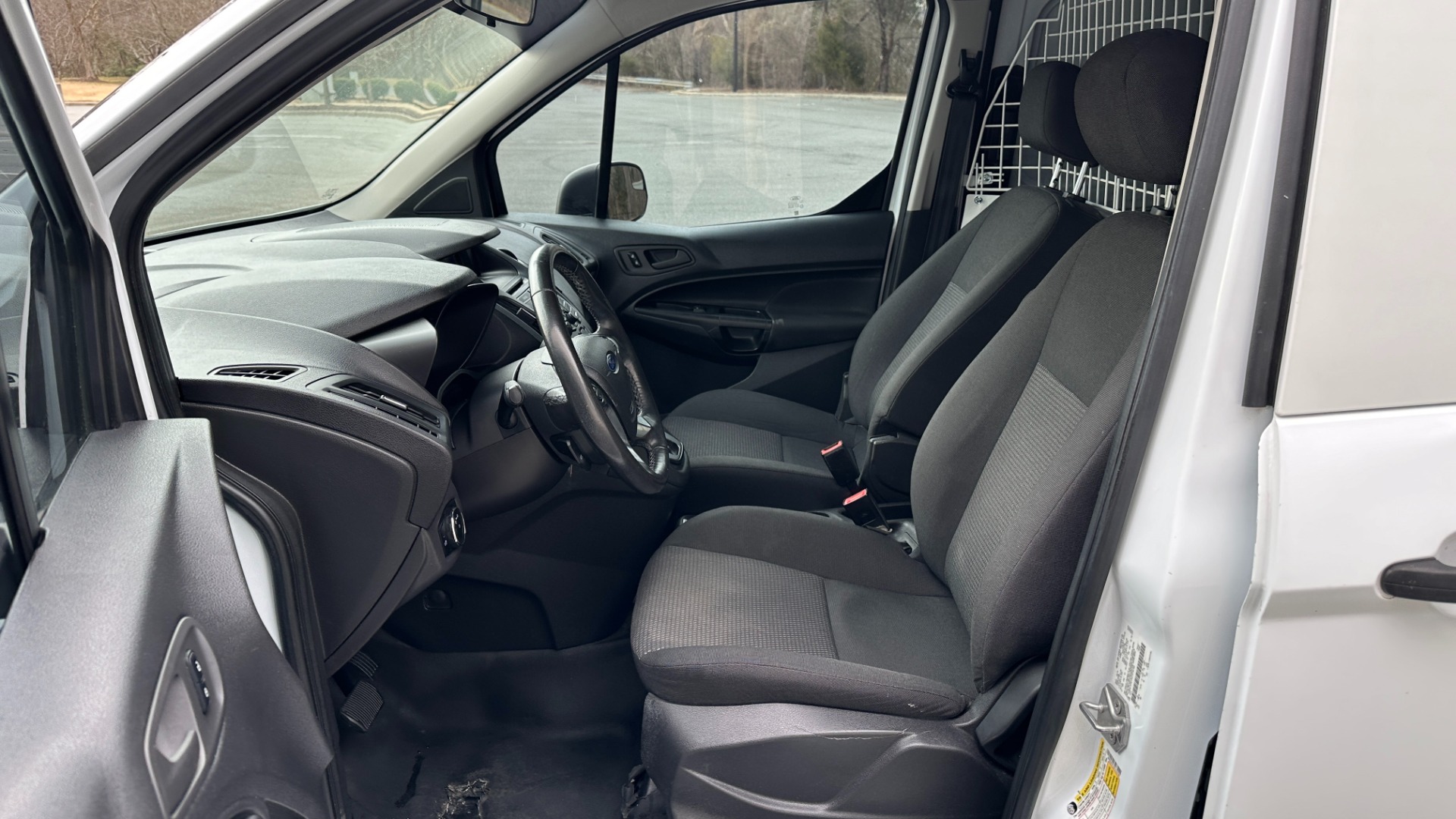 Used 2016 Ford Transit Connect XL / CRUISE CONTROL / FIXED REAR GLASS / CLOTH / REAR CAMERA for sale Sold at Formula Imports in Charlotte NC 28227 12
