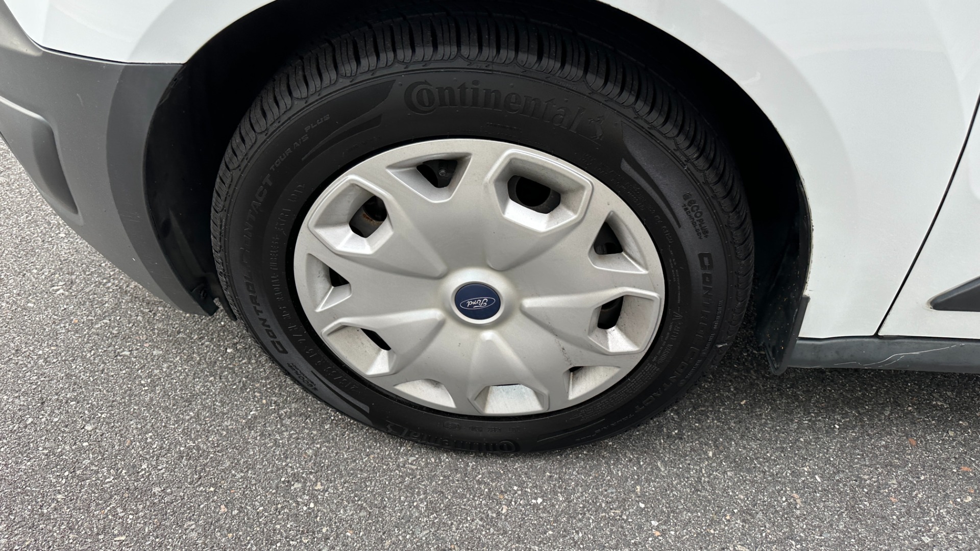 Used 2016 Ford Transit Connect XL / CRUISE CONTROL / FIXED REAR GLASS / CLOTH / REAR CAMERA for sale Sold at Formula Imports in Charlotte NC 28227 46