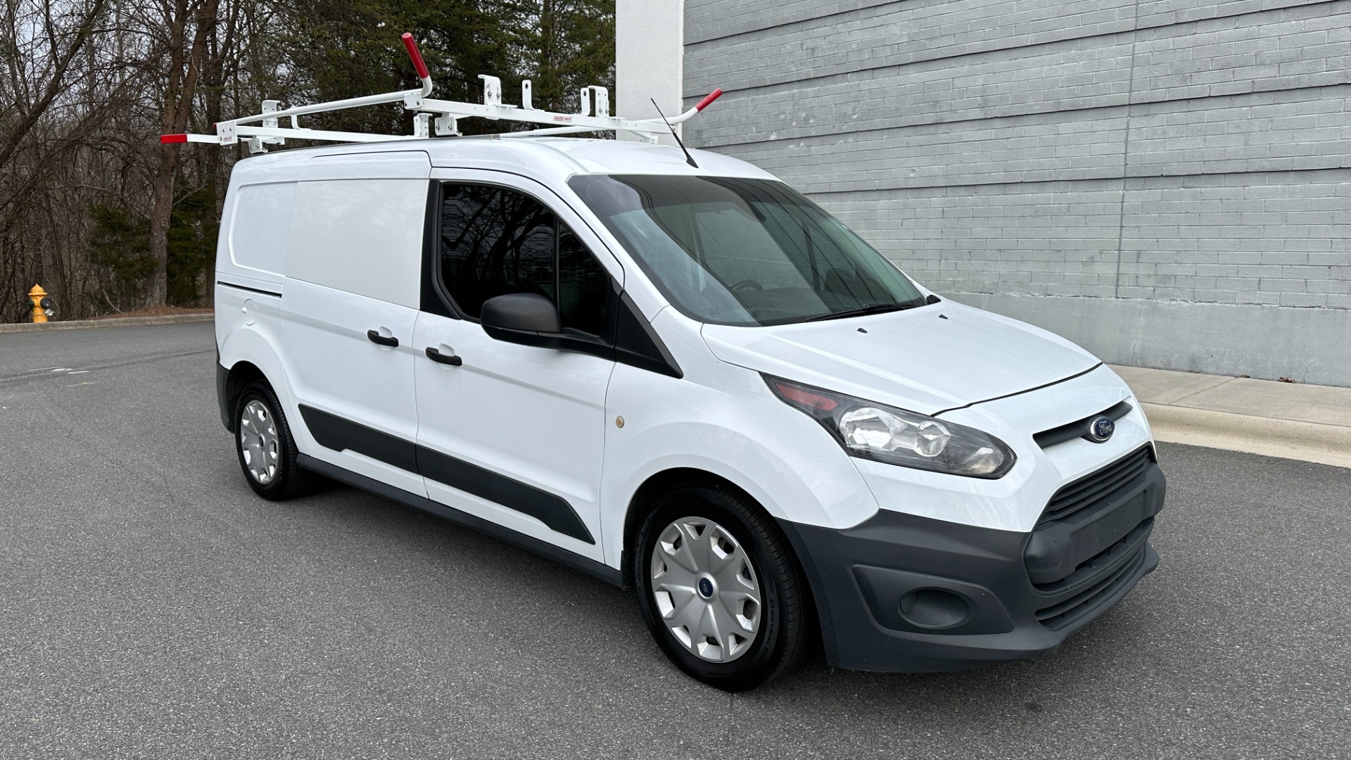 Used 2016 Ford Transit Connect XL / CRUISE CONTROL / FIXED REAR GLASS / CLOTH / REAR CAMERA for sale Sold at Formula Imports in Charlotte NC 28227 5