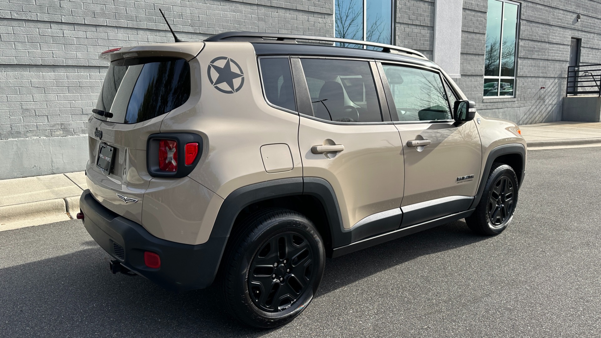 Used 2017 Jeep Renegade Deserthawk for sale $18,495 at Formula Imports in Charlotte NC 28227 4