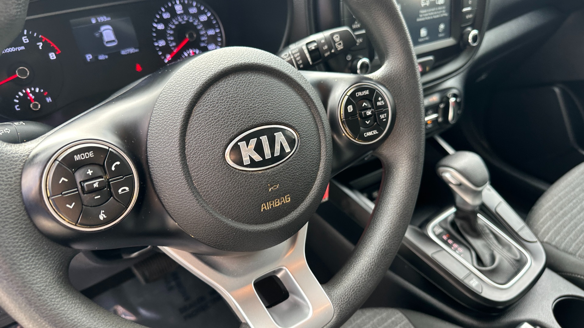 Used 2021 Kia Soul LX / RADIO DISPLAY / 4CYL ENGINE / CARPET FLOOR MATS for sale Sold at Formula Imports in Charlotte NC 28227 16