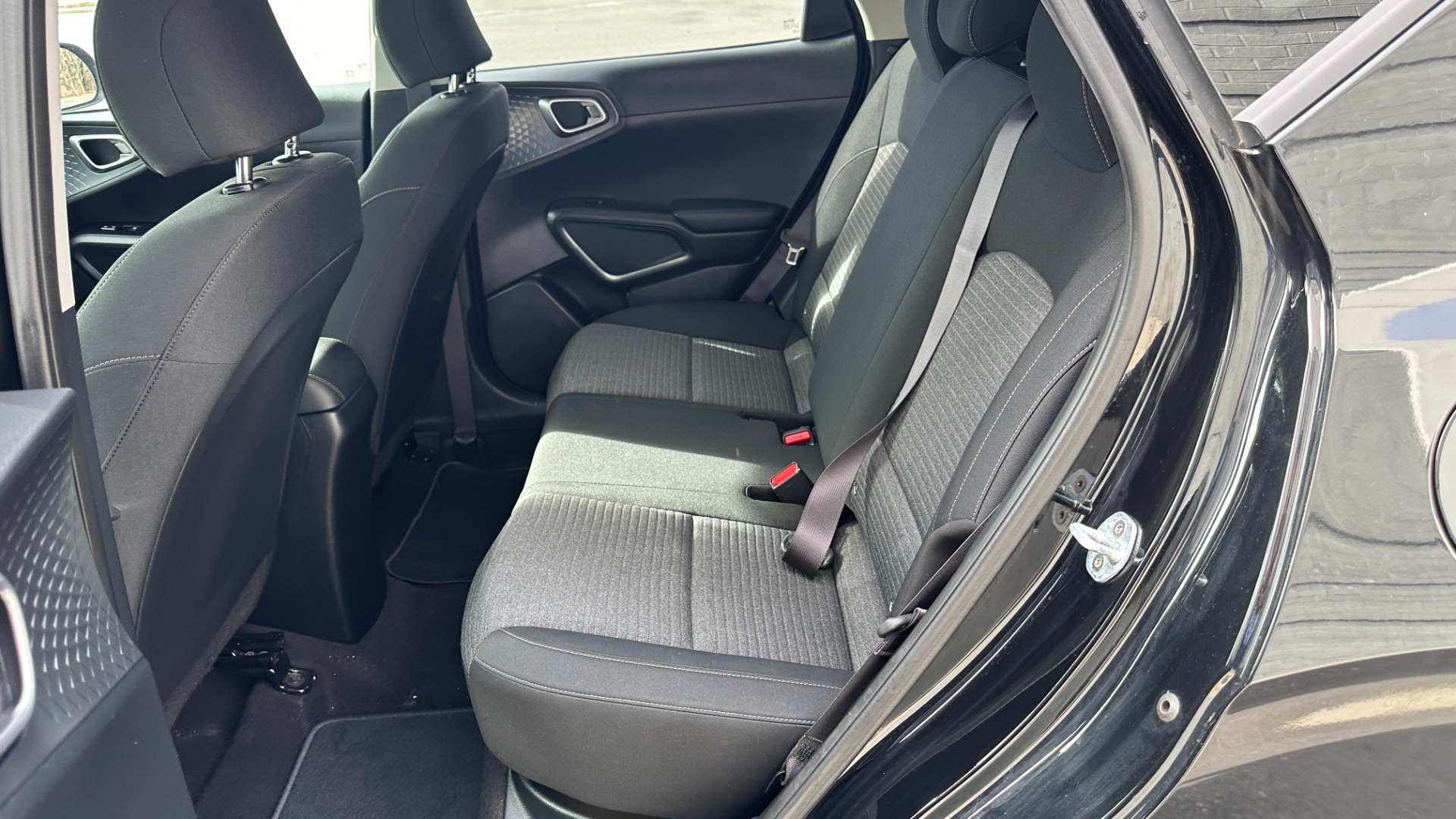 Used 2021 Kia Soul LX / RADIO DISPLAY / 4CYL ENGINE / CARPET FLOOR MATS for sale Sold at Formula Imports in Charlotte NC 28227 24